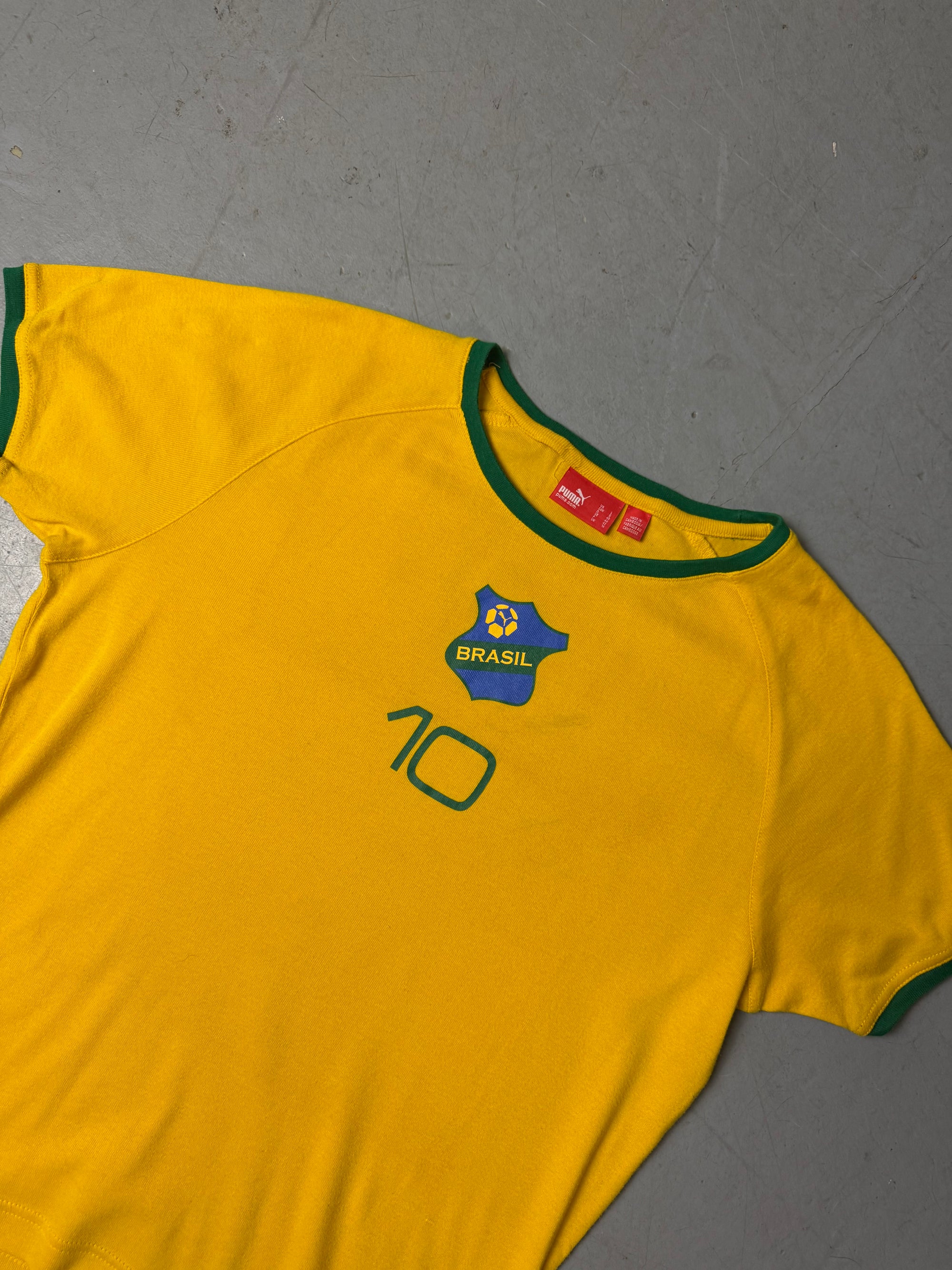 Detailbild von einem Vintage Puma Brasil Yellow T-Shirt von Kragen