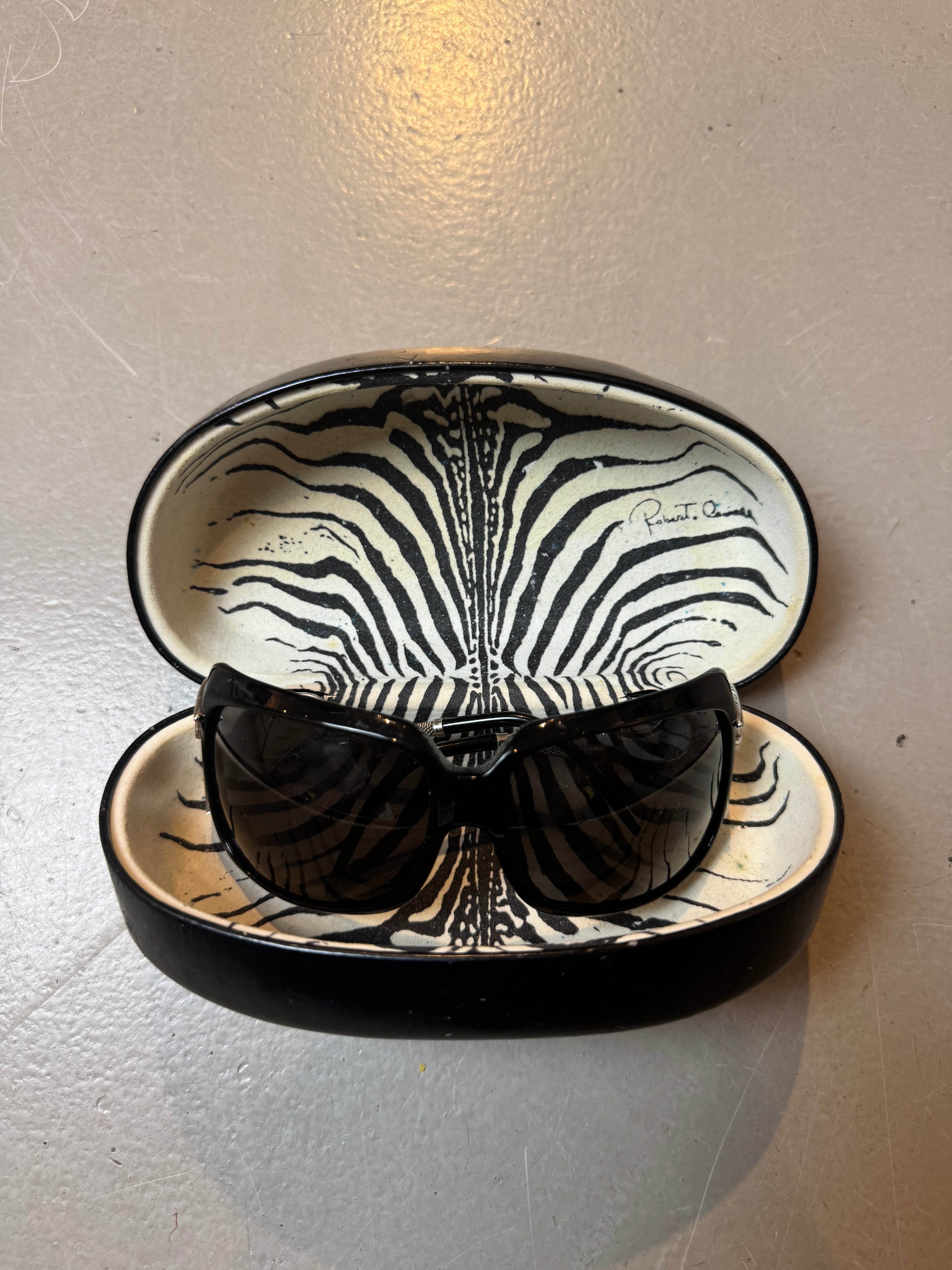 Vintage Roberto Cavalli Black and Silver Sunglasses