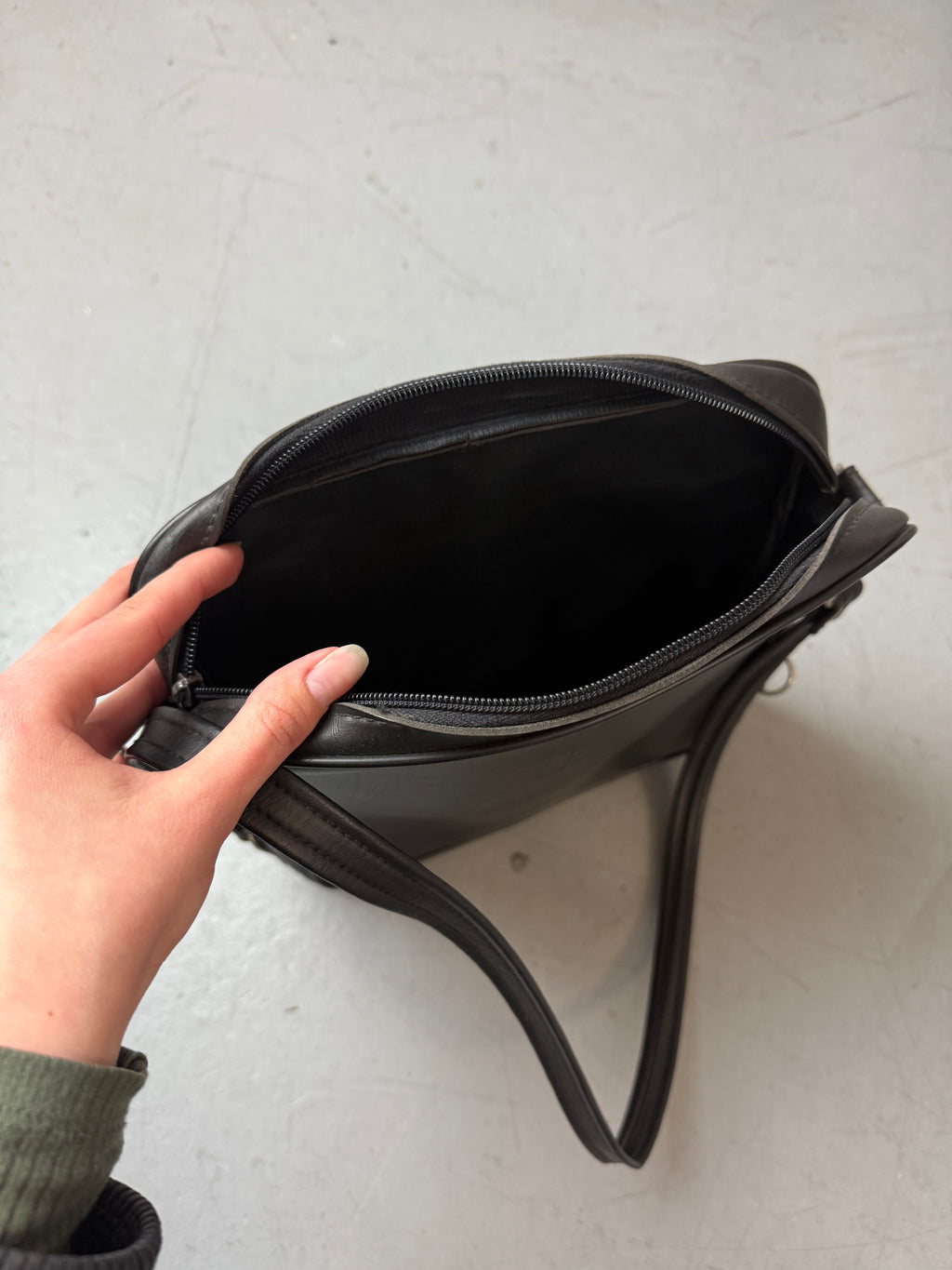 Vintage Pepe Black Crossbody Bag. Unisex. Y2K Second Hand 2000s Fashion