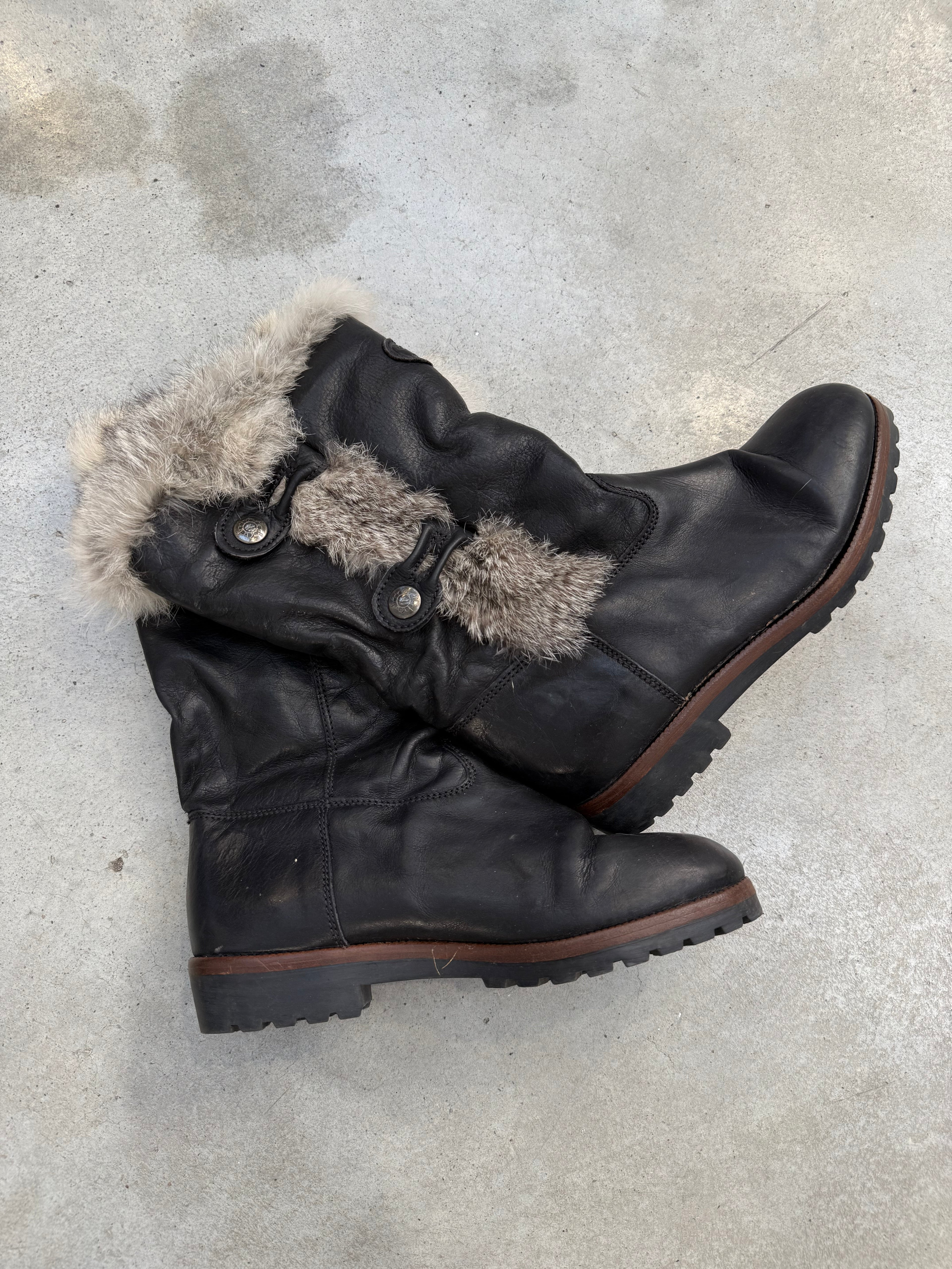 Vintage Black Boots with Fux Fur Details 37
