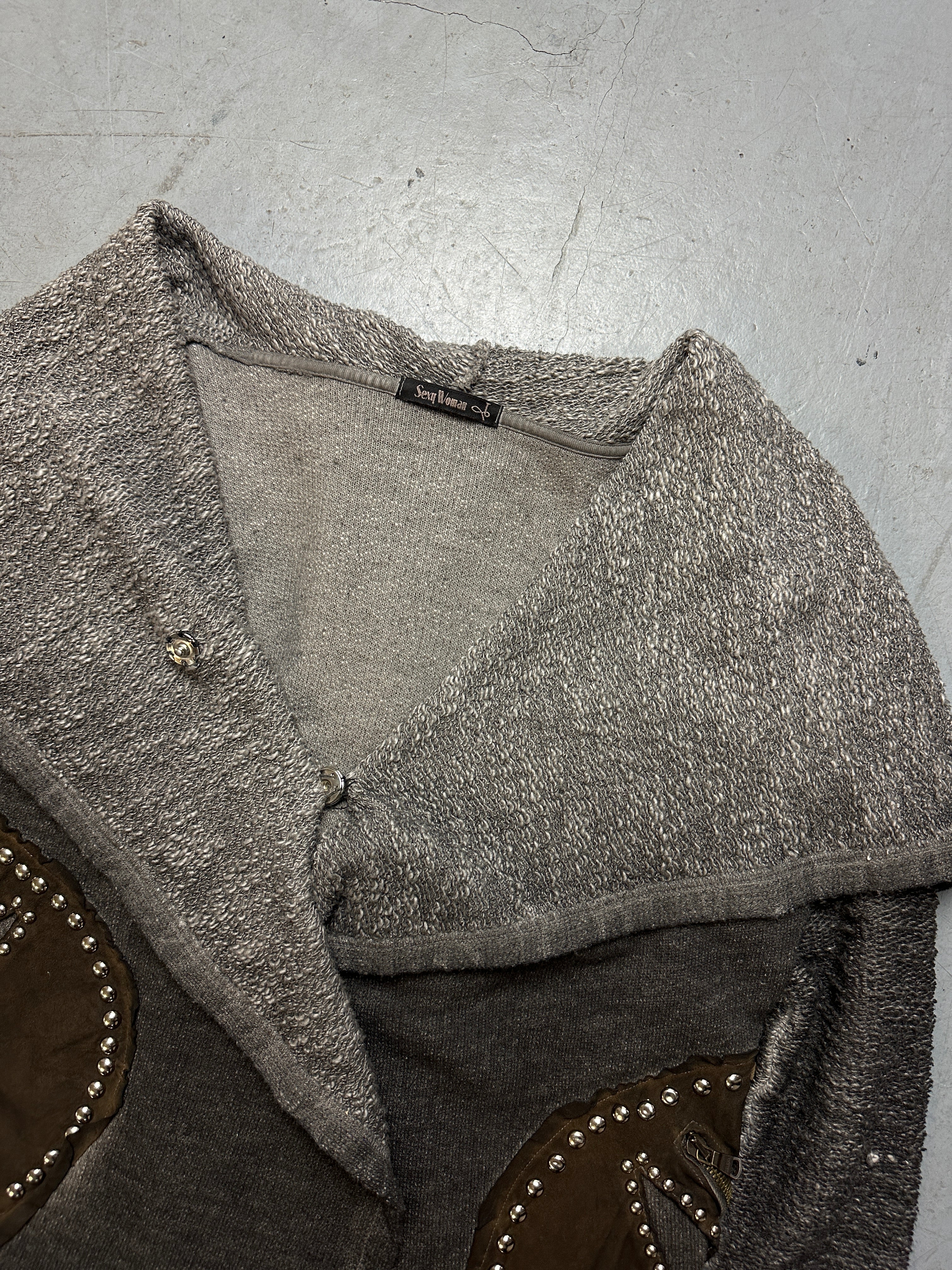 Detailliertes Produktbild von Vintage Sexy Woman Hooded Cardigan M/L von vorne