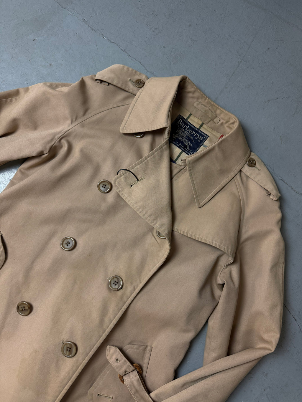 Vintage Beige Burberrys Trenchcoat M