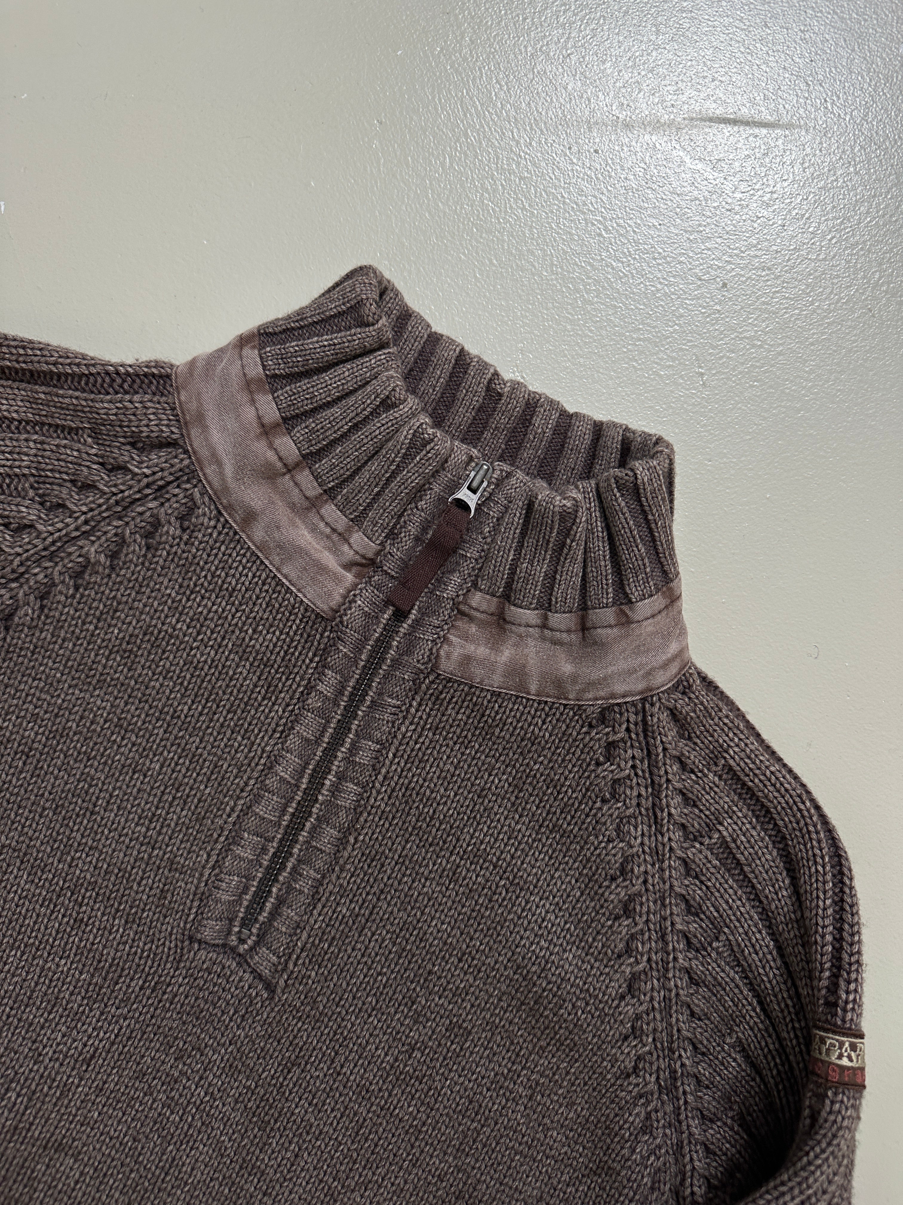 Vintage Napapijri Brown Quarter Zip Knit Sweater für Herren. Y2K Second Hand 2000s Fashion 