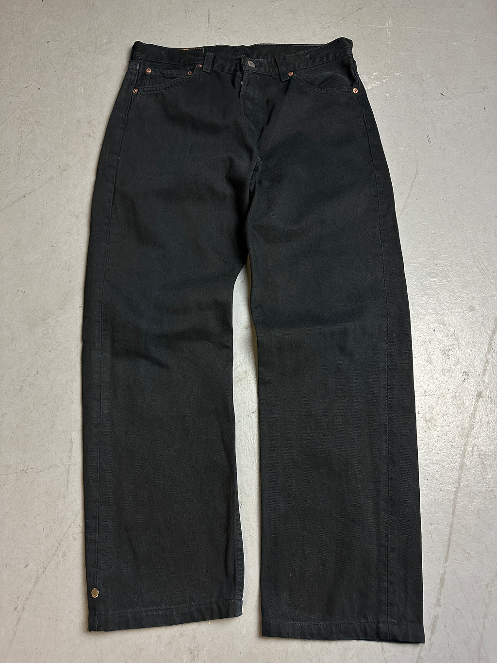 Productbild von Vintage Black Levis Denim M/L von vorne 