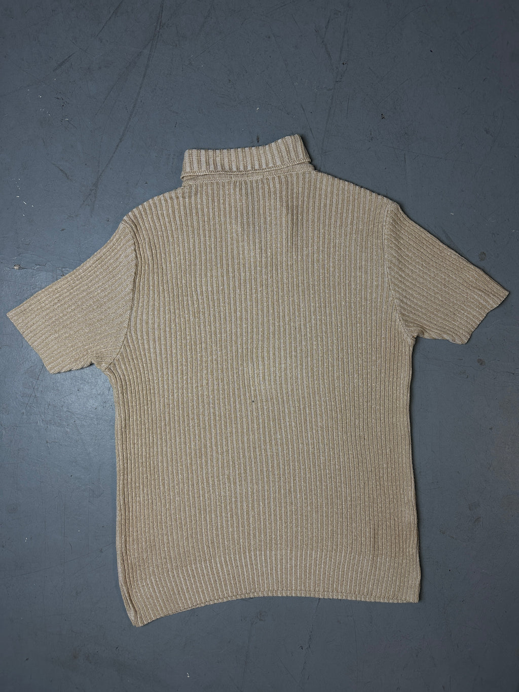 Produktbild von Vintage Beige Prada Knit Tee von hinten
