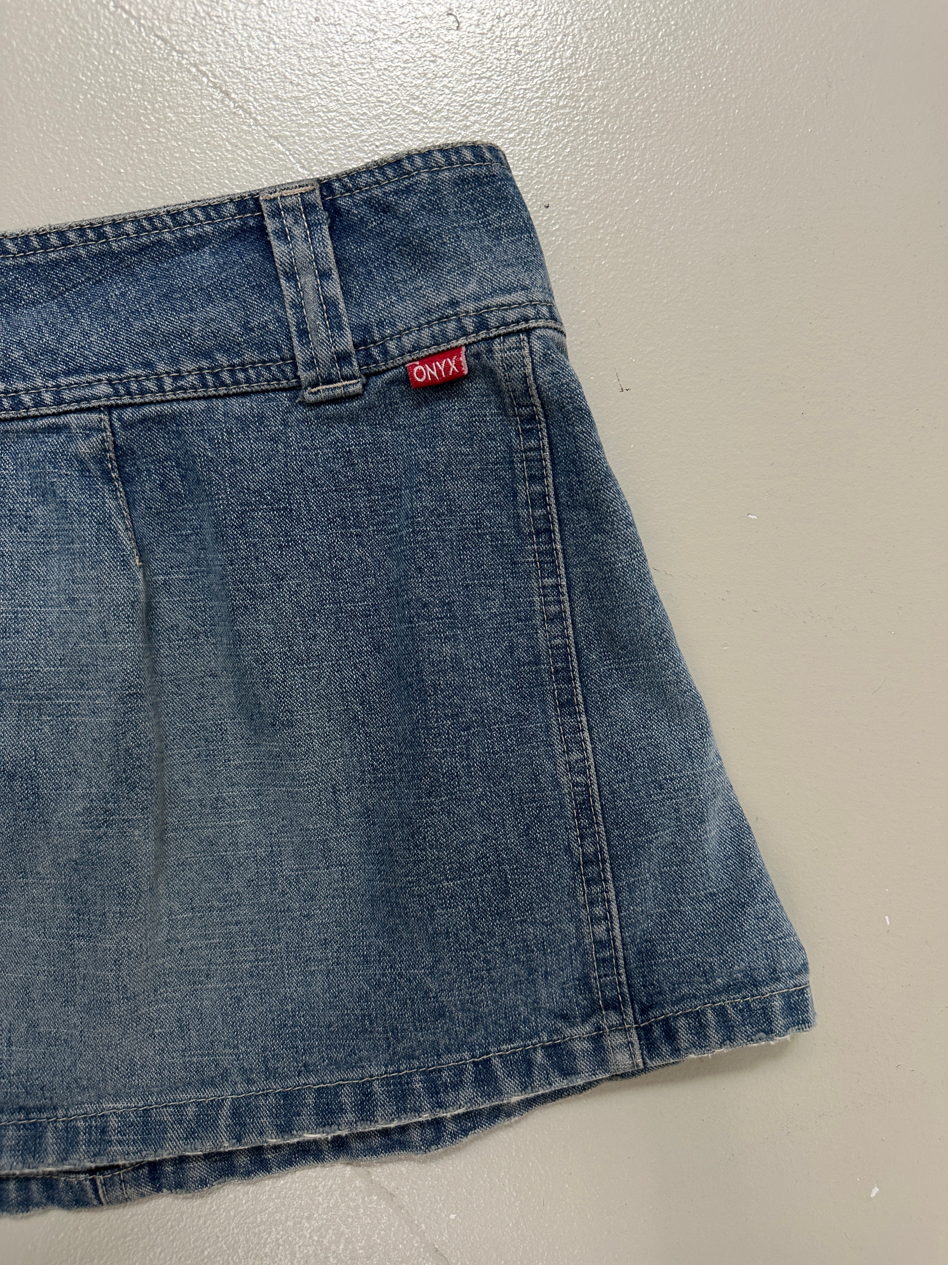 Vintage Onyx Light Blue Denim Mini Skirt M