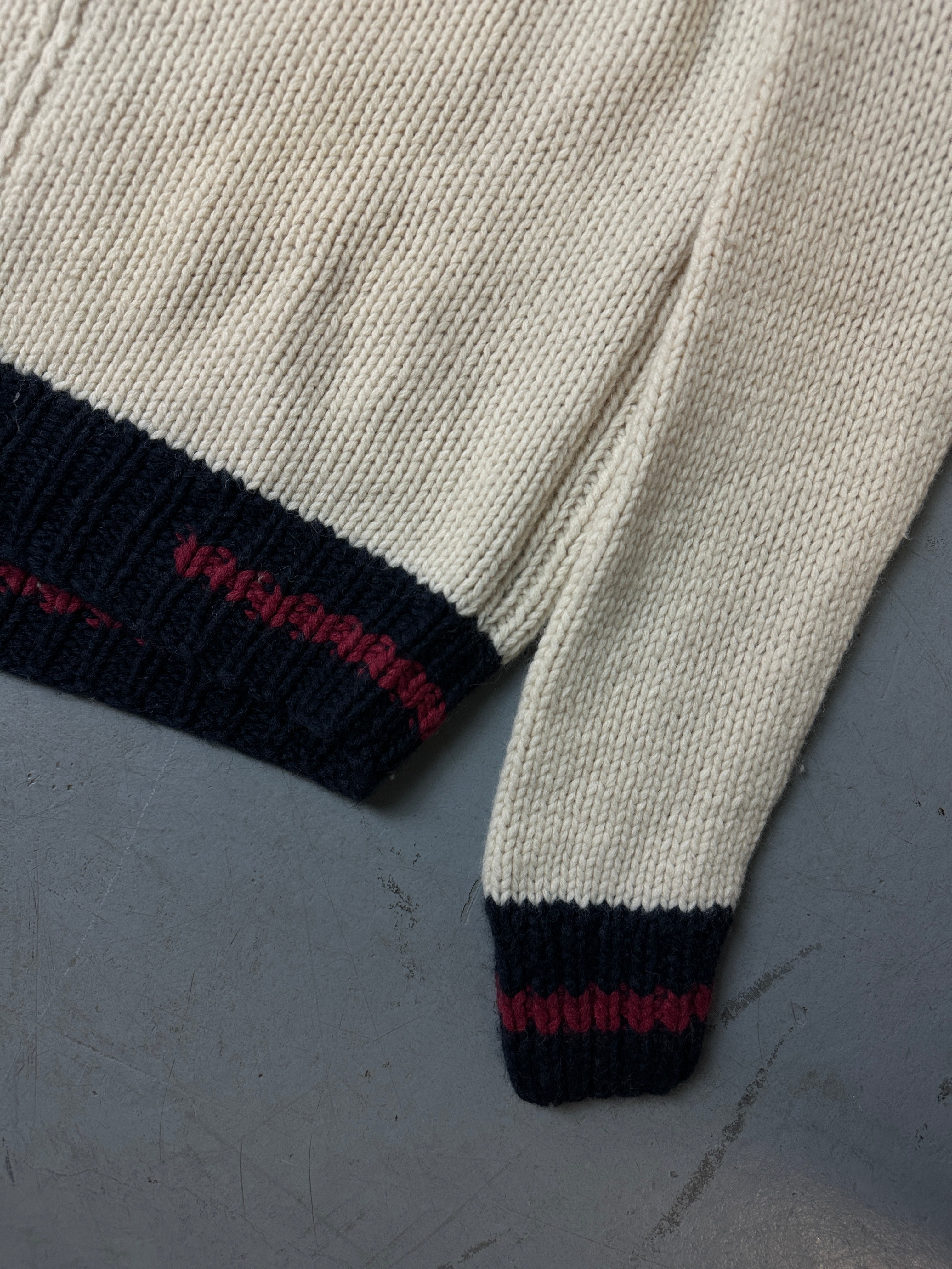 Detailliertes produktbild von Vintage Woolrich England Knit Zipper M/L von vorne