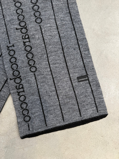 Vintage Roccobarocco Black and Grey Knit Scarf unisex. Y2K Second Hand 2000s Fashion
