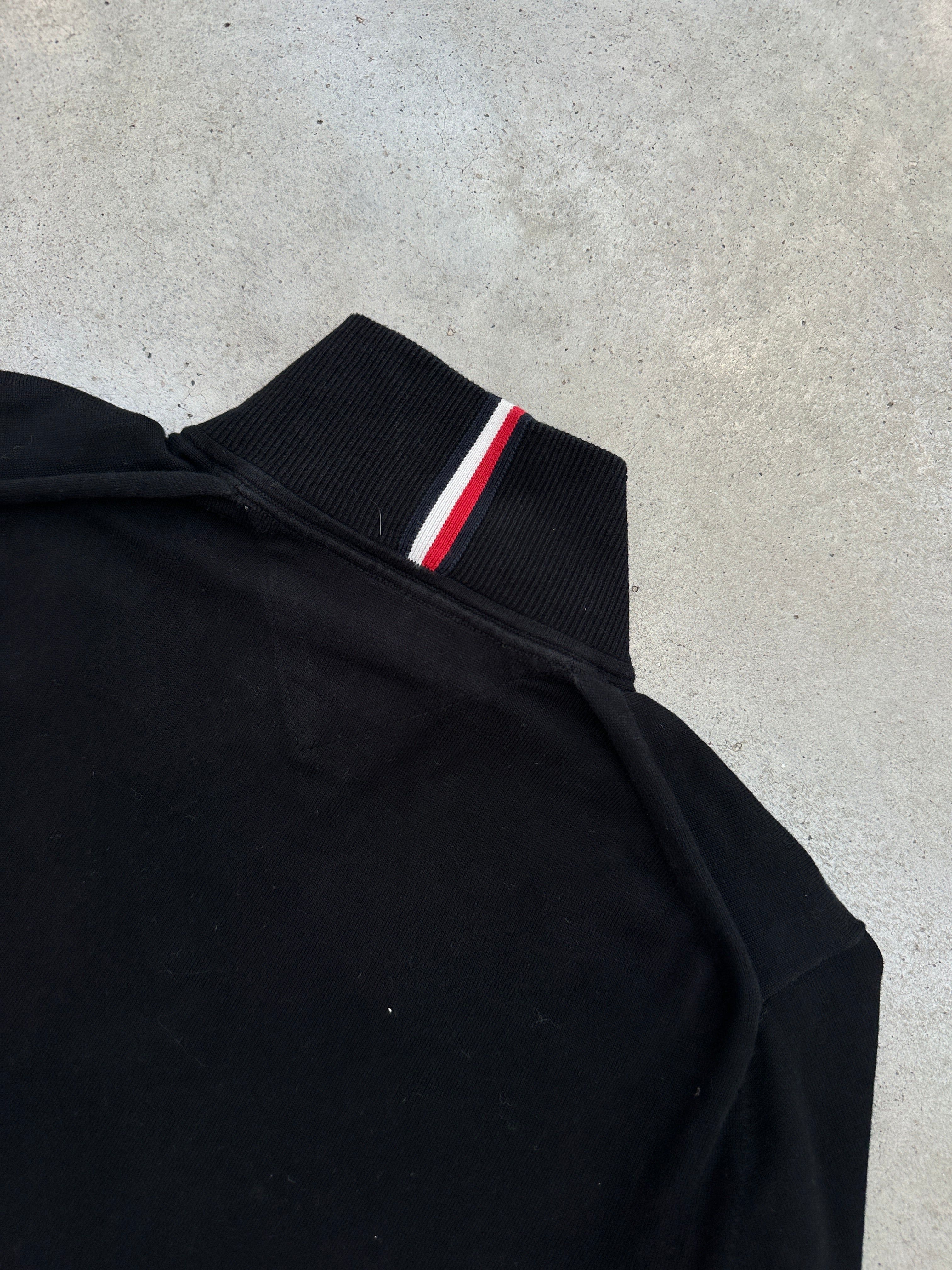 Vintage Tommy Hilfiger Black Knit Zip Sweater für Herren. Y2K Second Hand 2000s Fashion