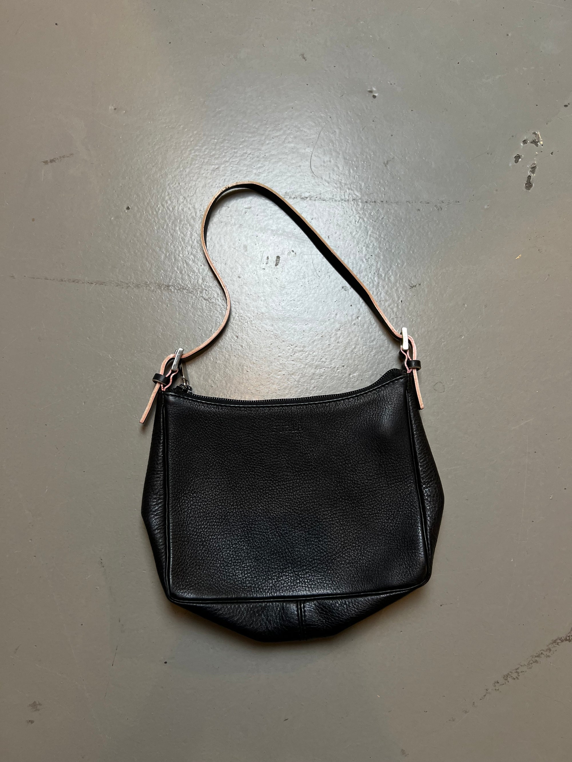 Produkt Bild Vintage Furla Shoulder Bag Black von hinten