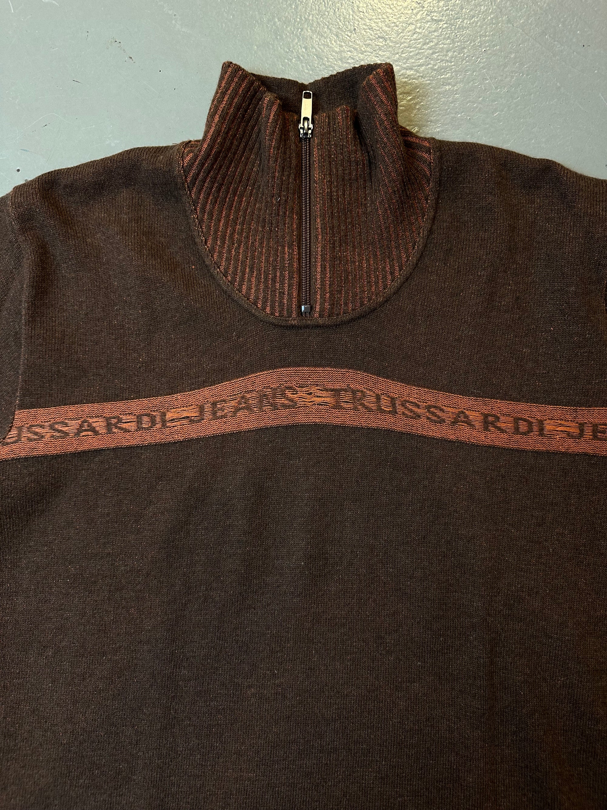 Kragen eines Vintage Trussardi Knit Sweater M/L In verschiedenen Brauntönen 