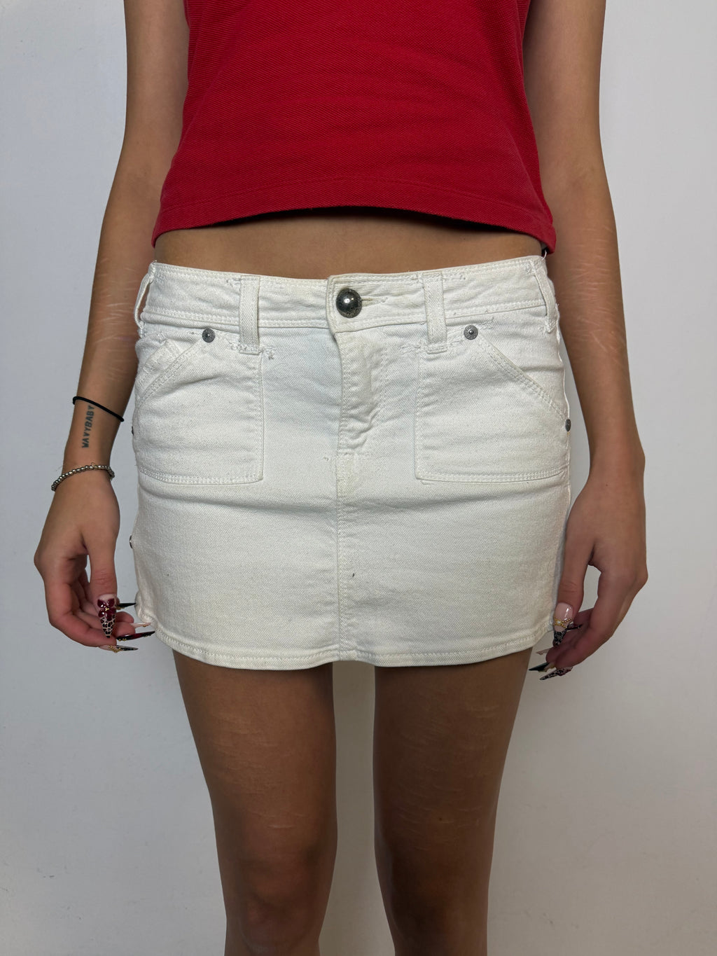 Ein weißer Mini Rock von guess 