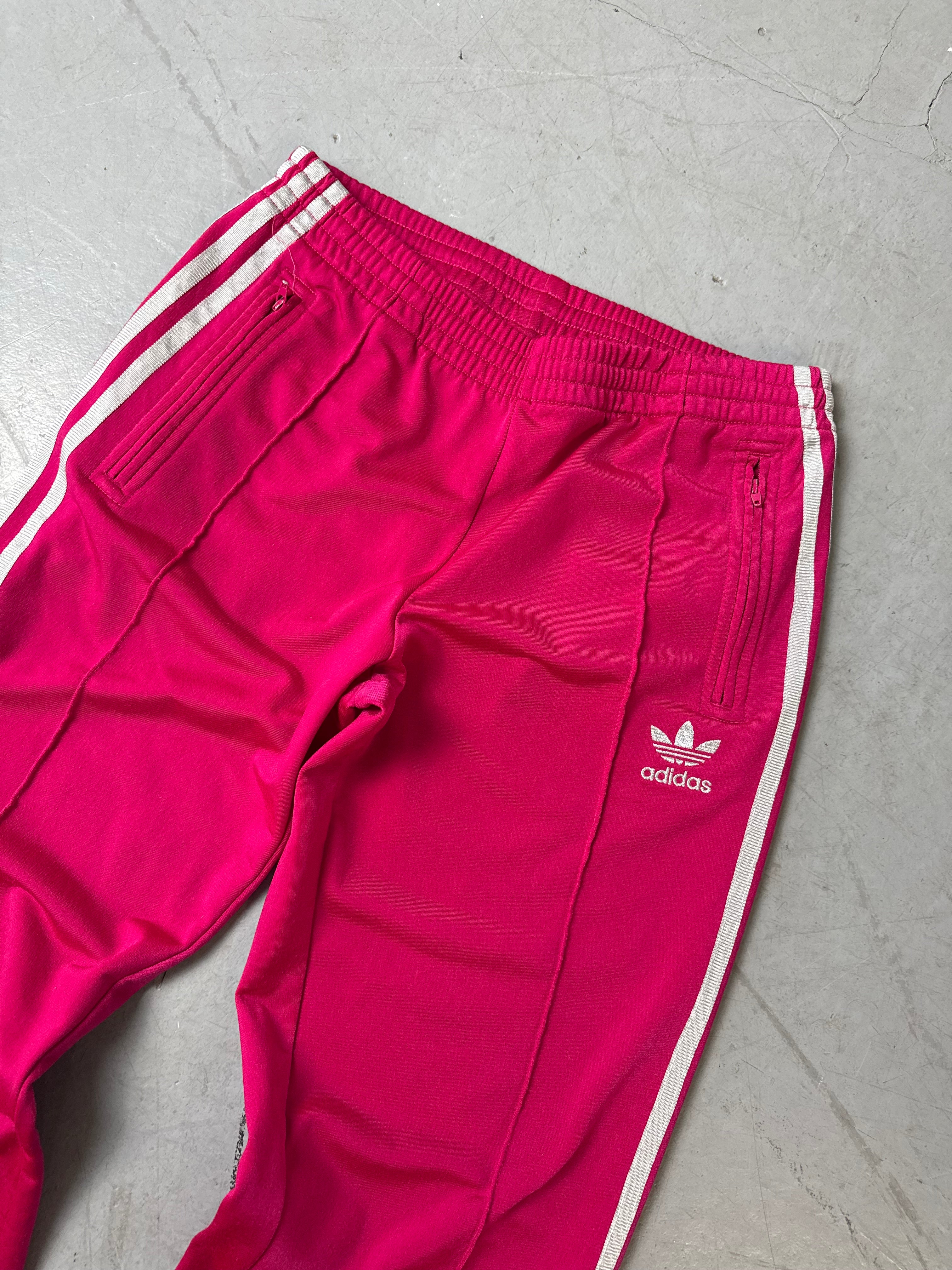 Detailbild von Vintage Adidas Pink Y2K Track Pants Von vorne