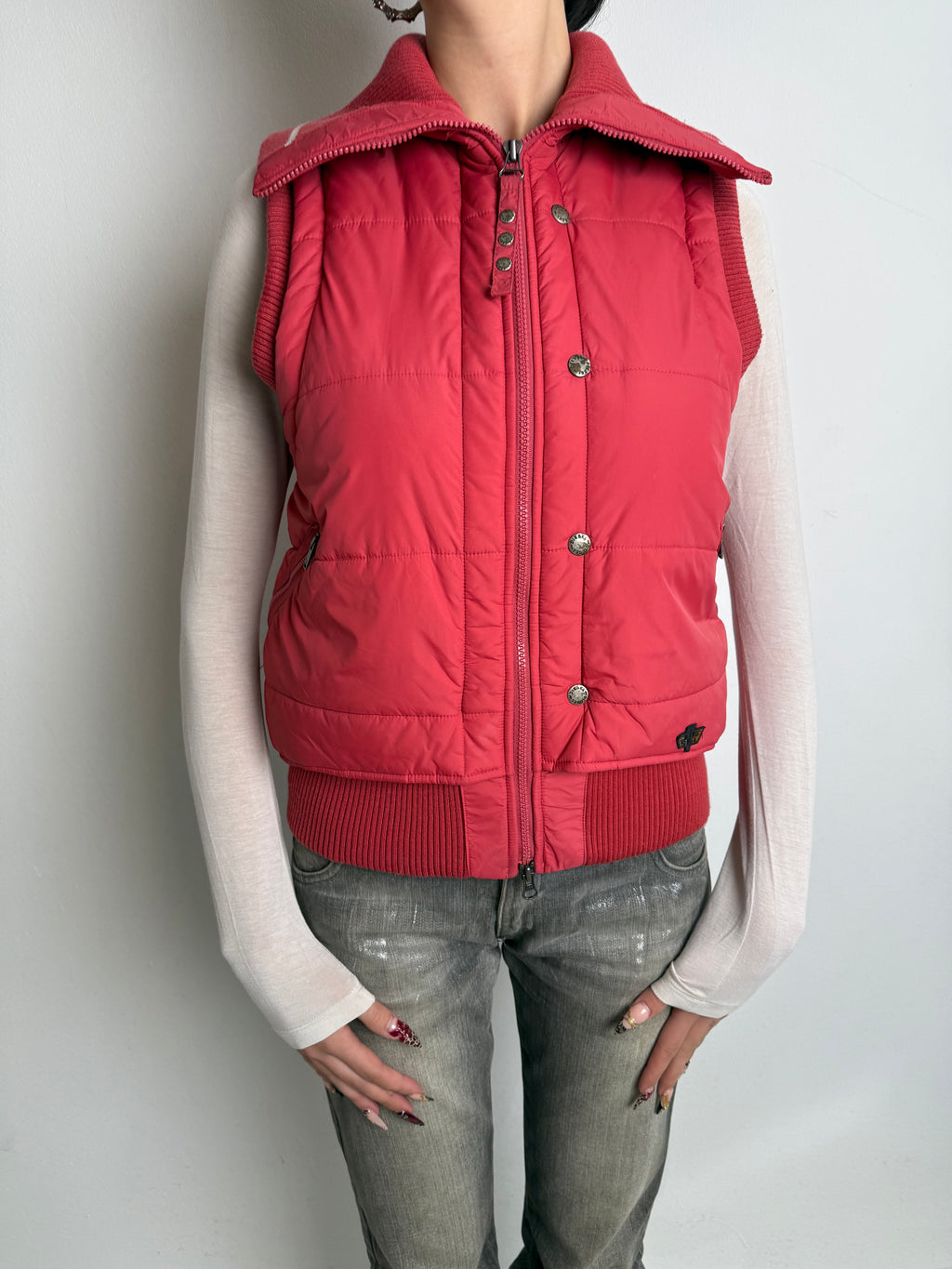 Tragebild von Vintage Diesel Coral Puffer Vest M/L von vorne
