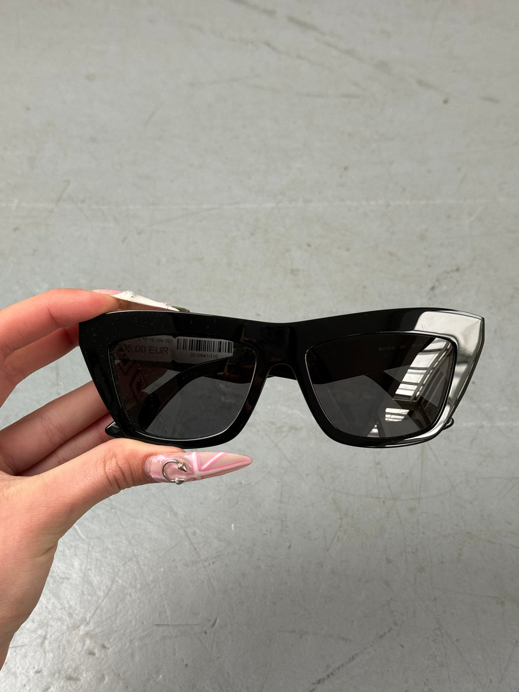 Bottega Veneta Black Sunglasses Unisex. Y2K Second Hand 2000s Fashion