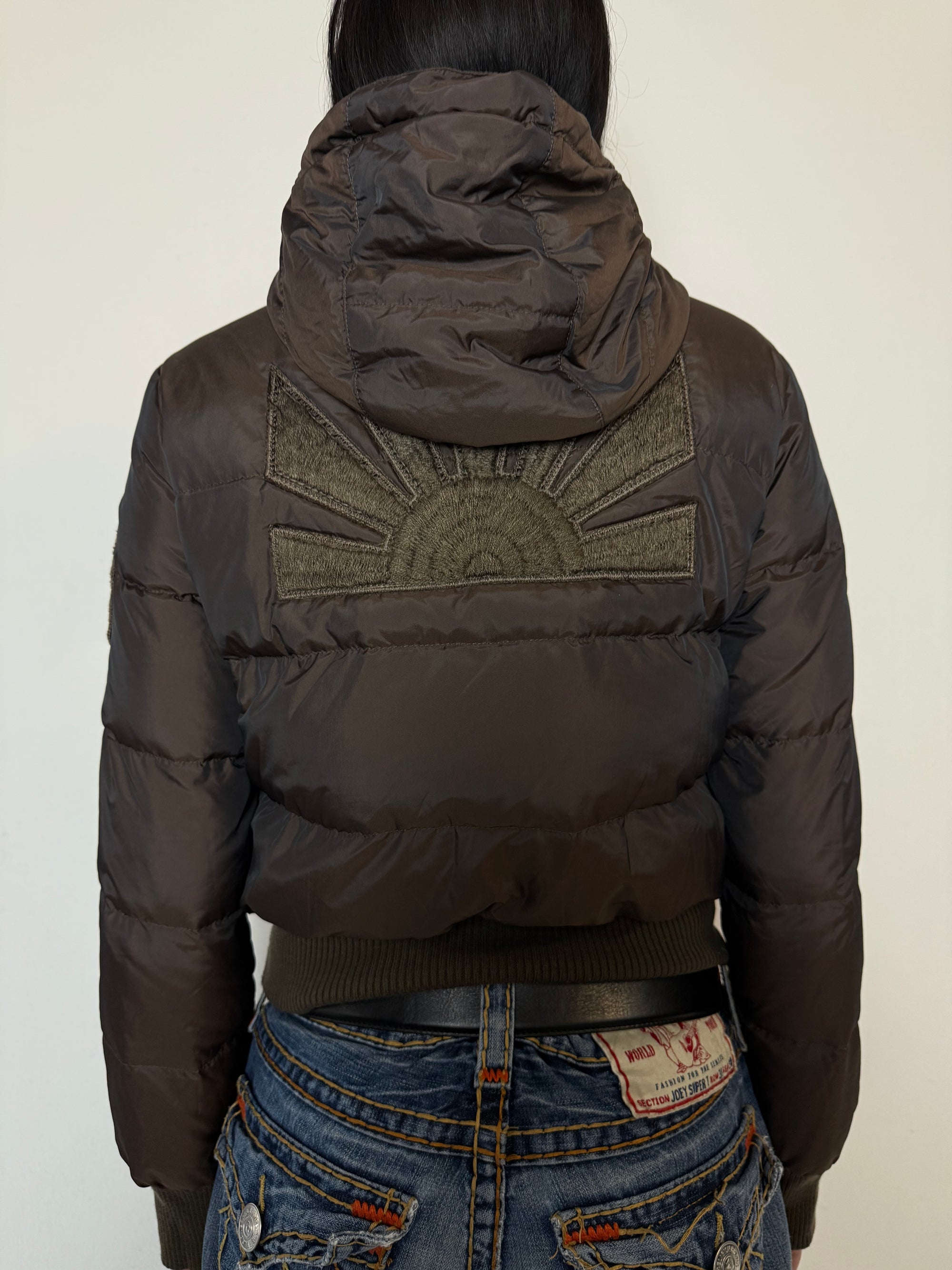 Eine braune cropped Puffer Jacke in S/M 