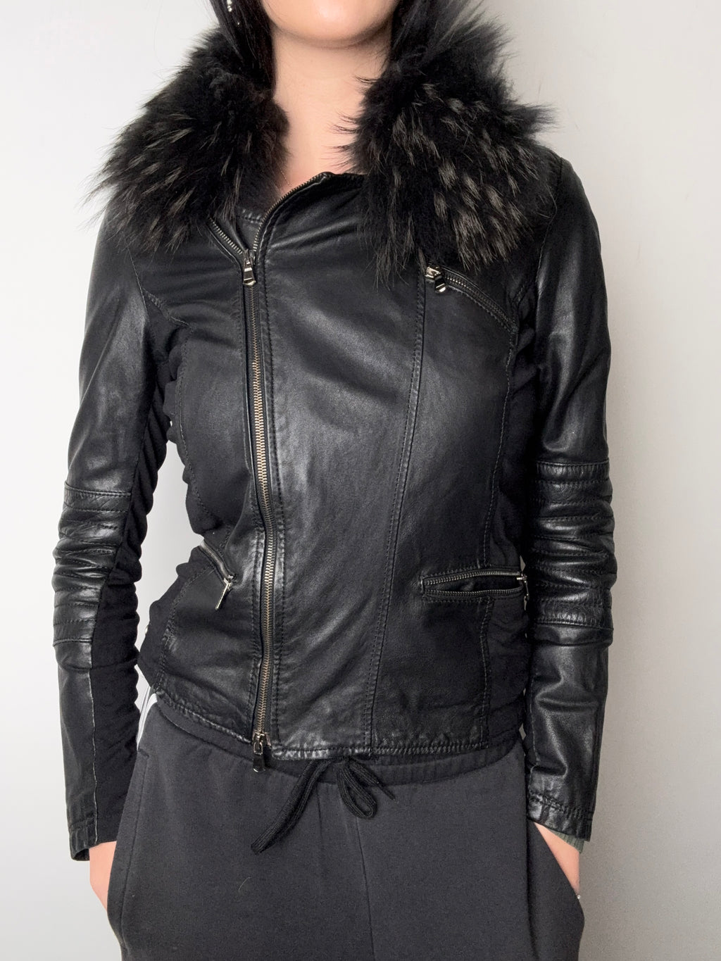 Tragebild von Vintage KAOS Italian Leather Jacket von vorne