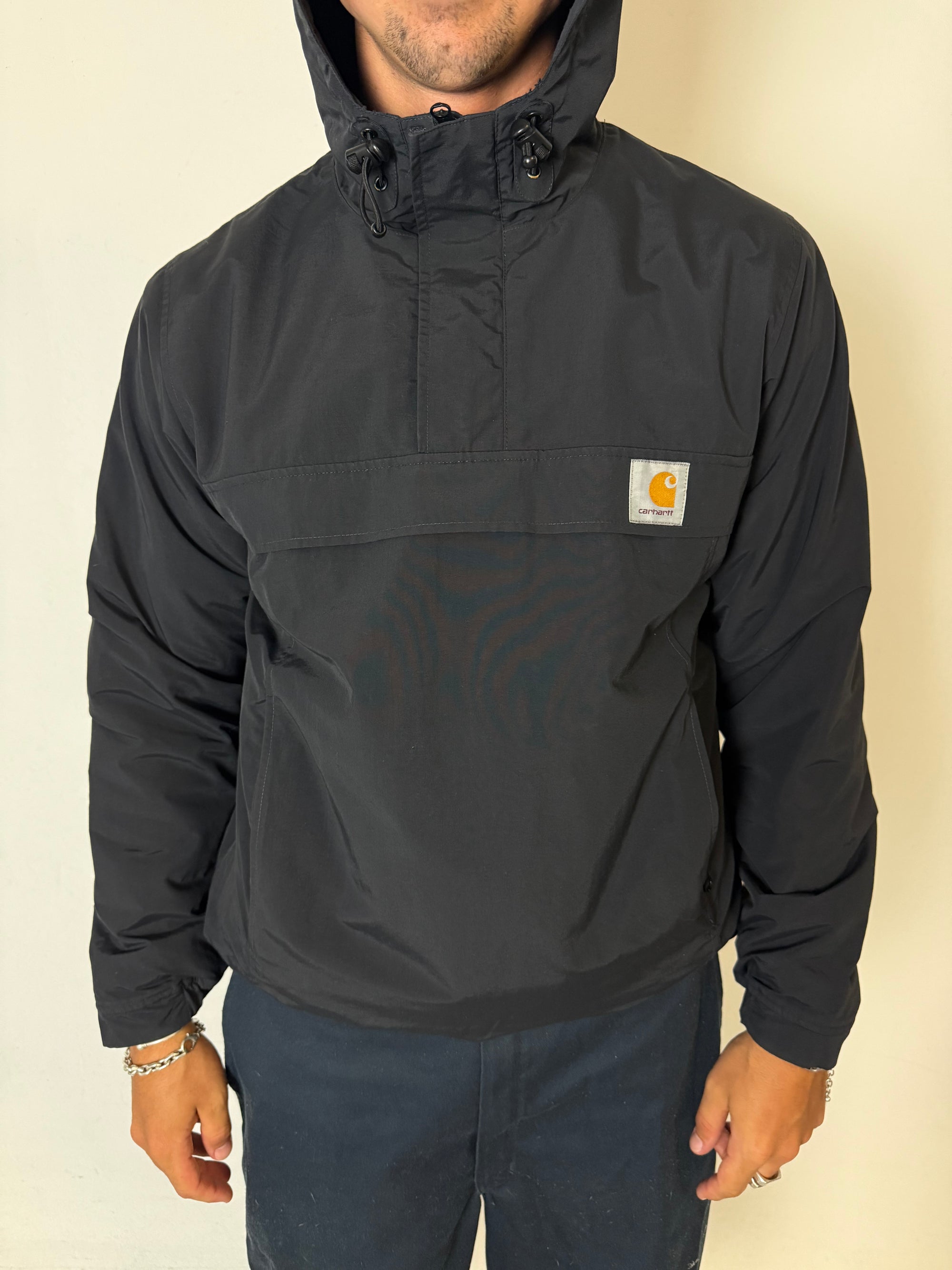 Eine schwarze Carhartt windbreaker Jacke in L 