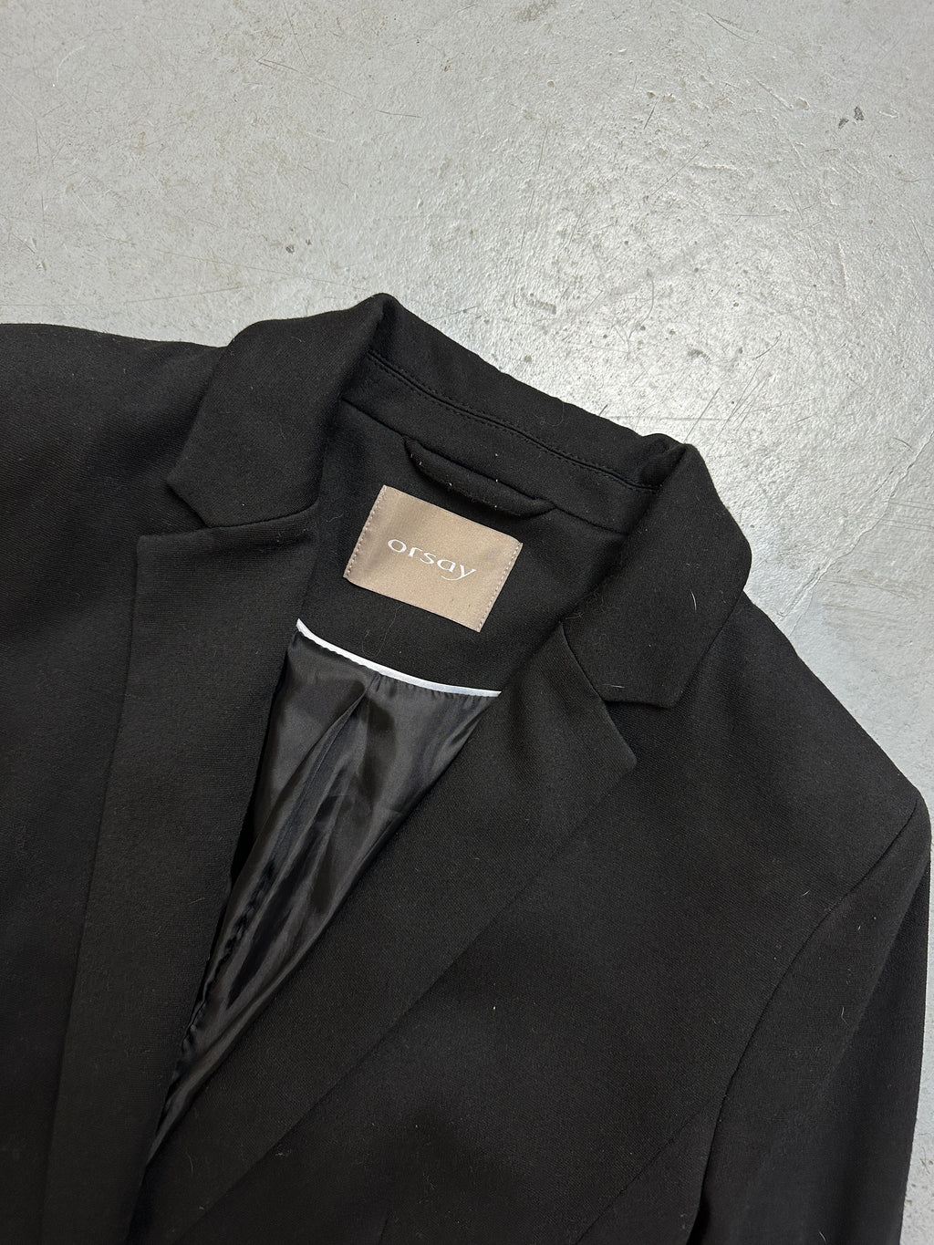 Detailliertes Produktbild von Vintage Black Blazer S/M von vorne 