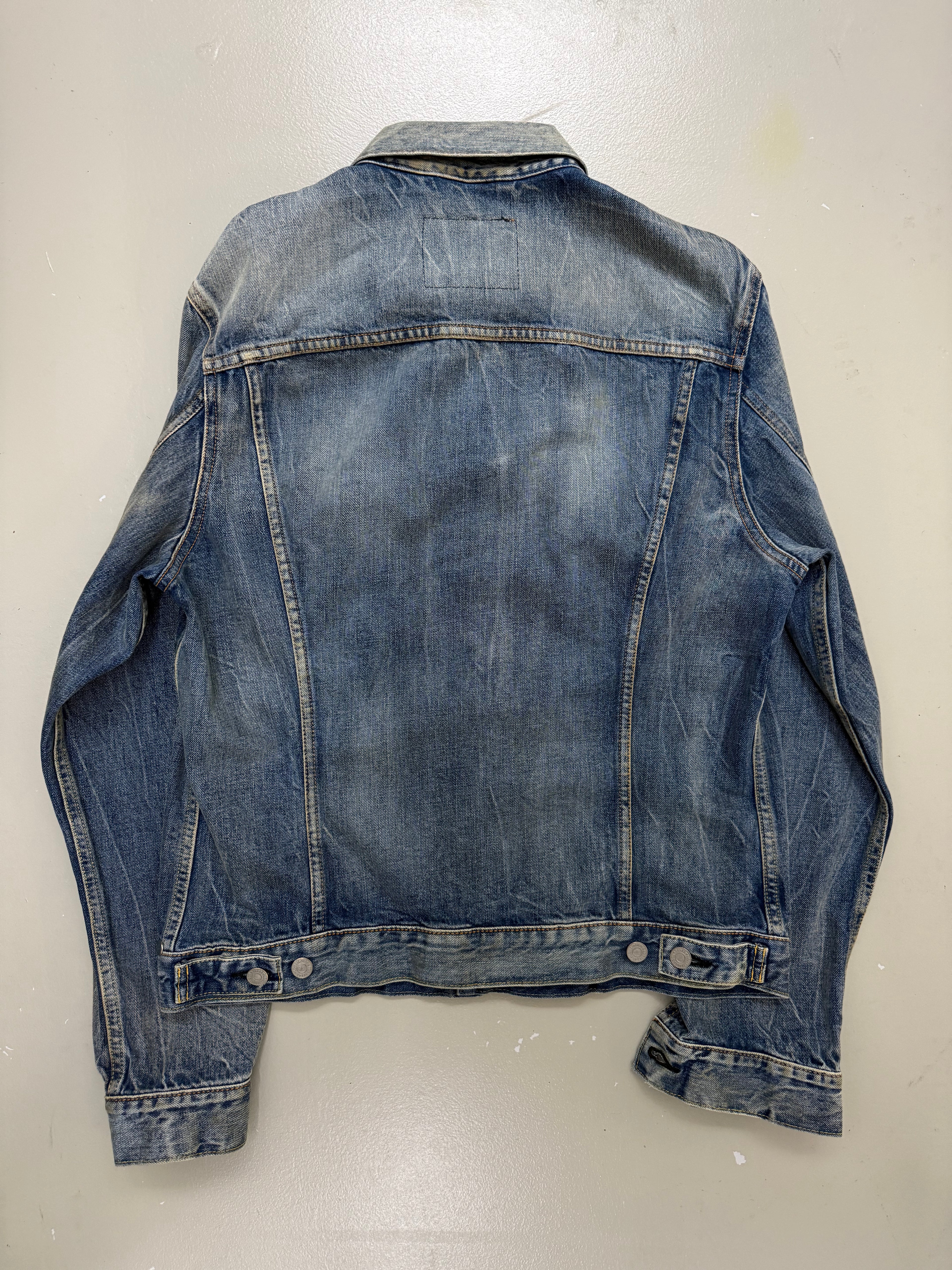 Vintage Levis Blue/Green Washed Denim Jacket für Herren. Y2K Second Hand 2000s Fashion