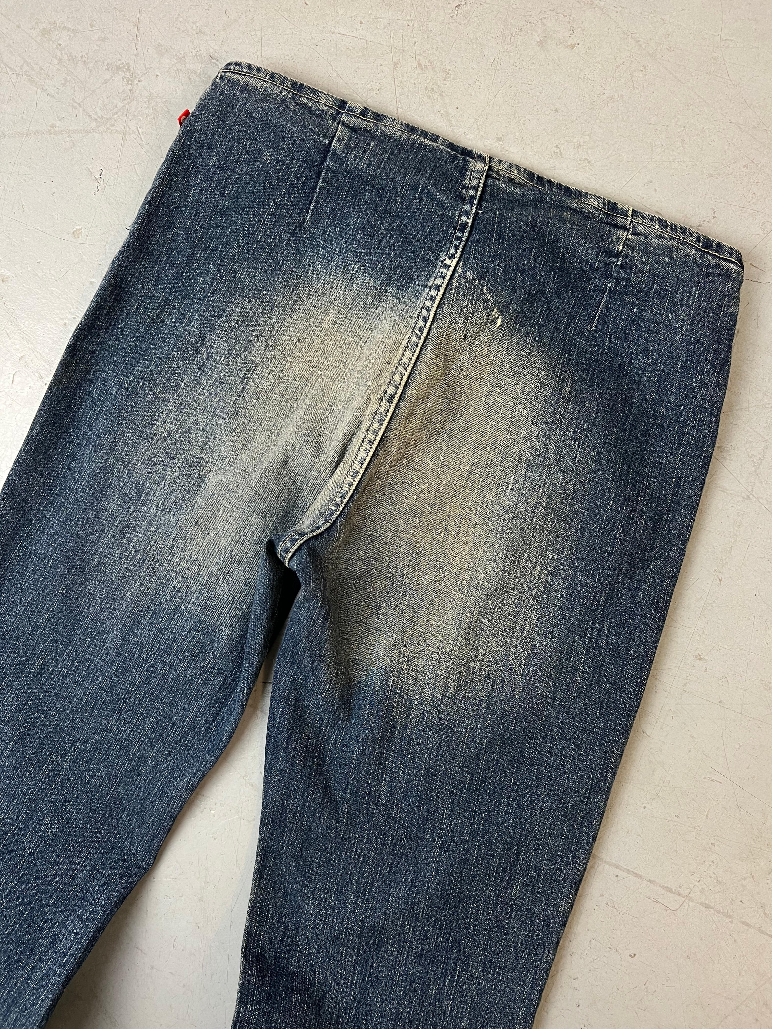 Vintage Mid Waist Bootcut Jeans mit Waschung für Damen. Y2K Second Hand 2000s Fashion