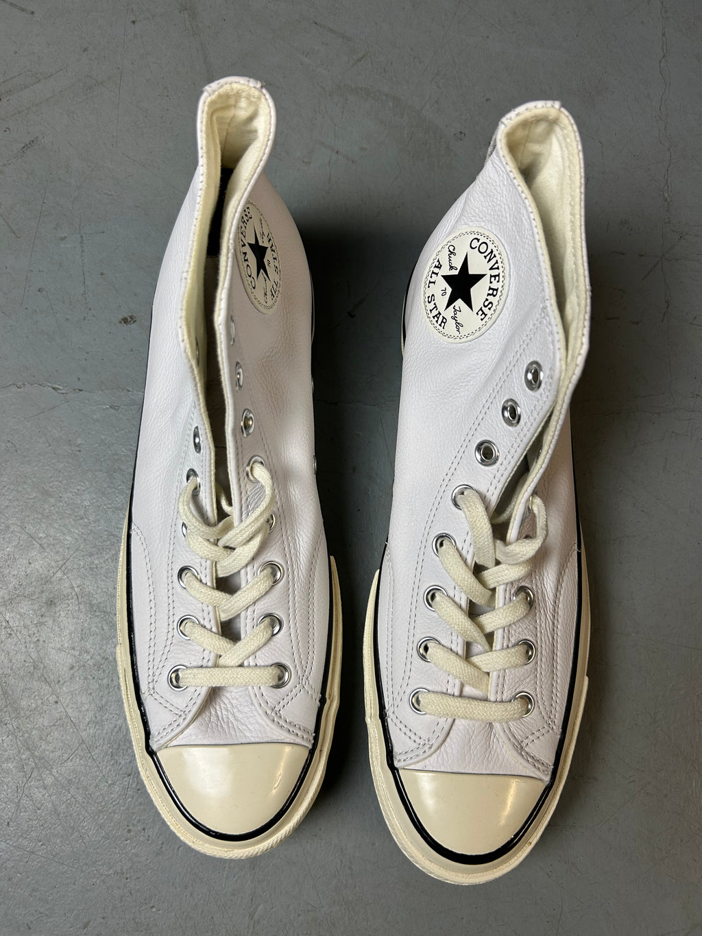 Produktbild von Vintage Converse Chucks White 43 von oben