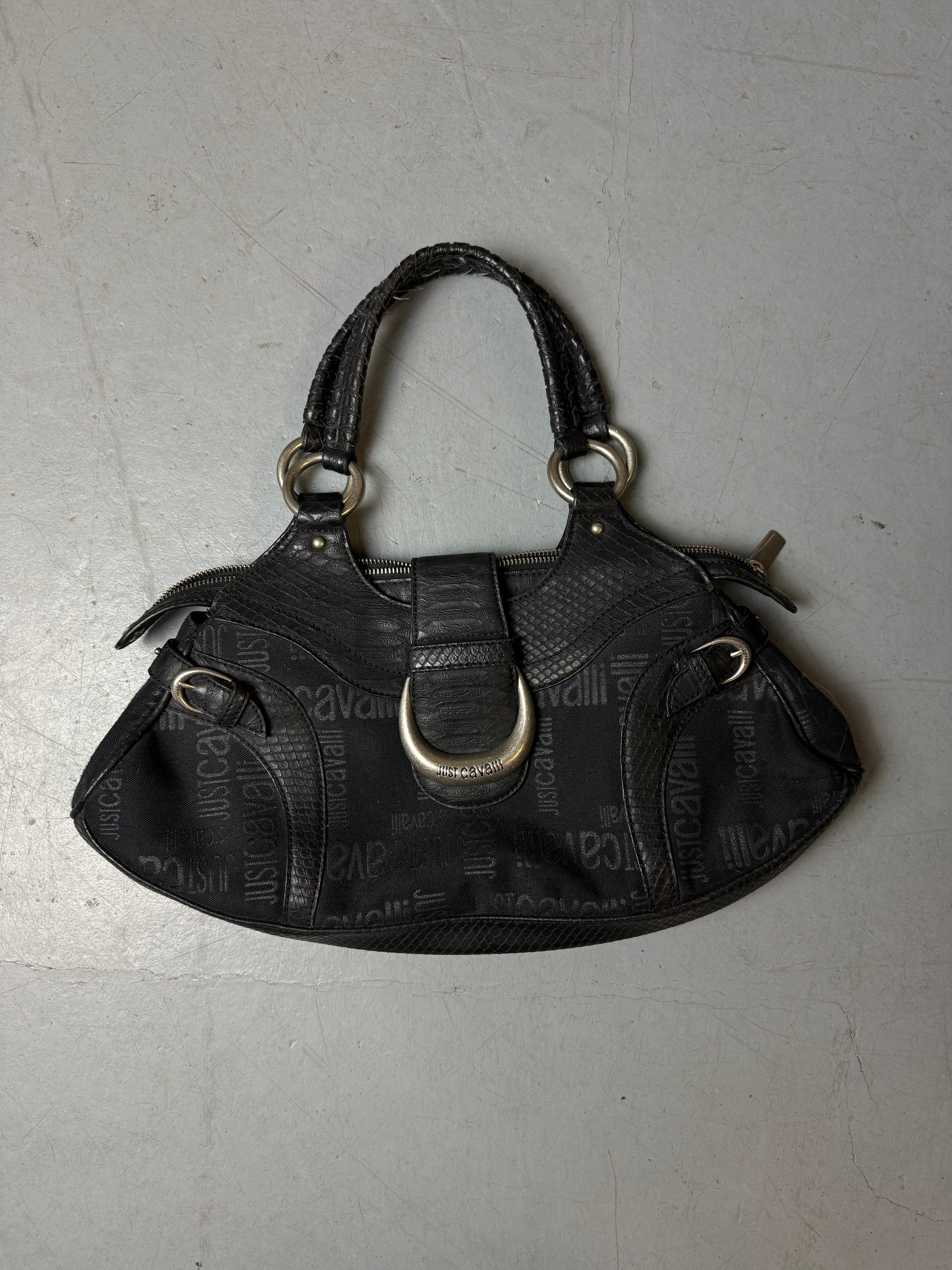 Produktbild von einer Vintage Just Cavalli Y2K Black Shoulder Bag von vorne
