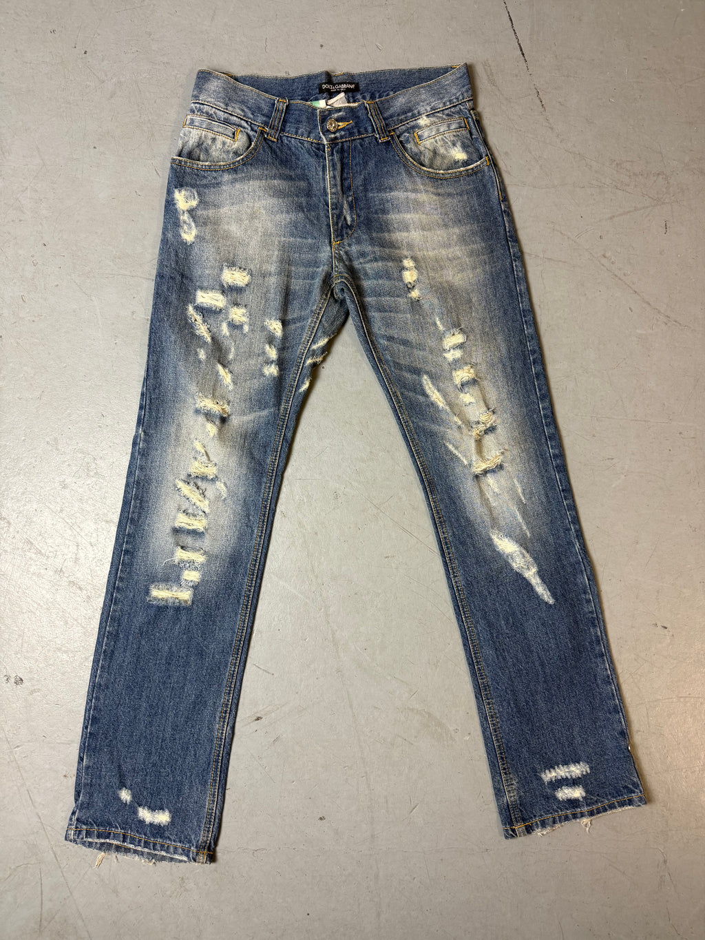 Produktbild vonVintage Dolce&Gabbana Ripped Straight Leg Jeans von vorne