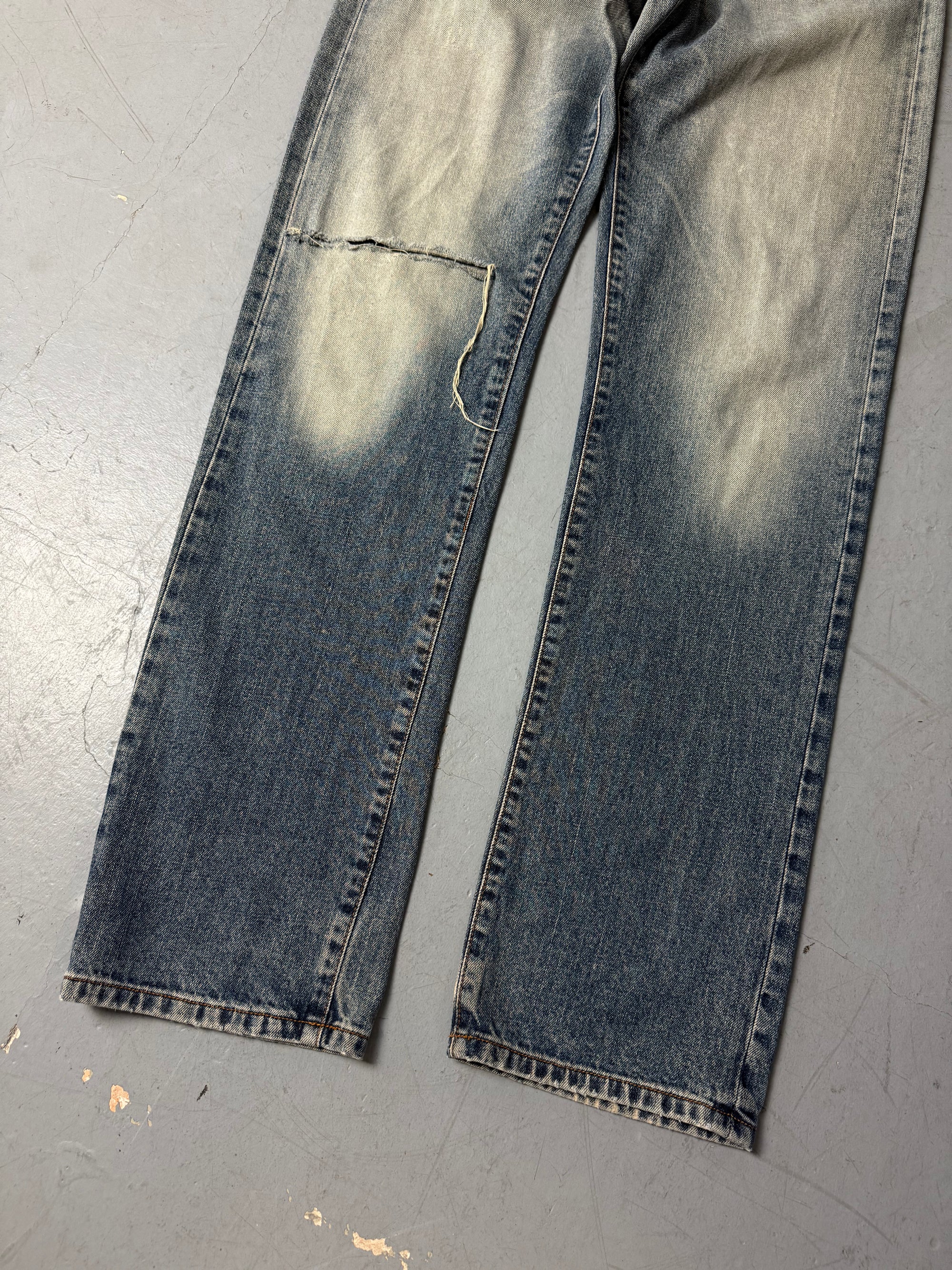 Eine baggy washed denim jeans von diesel it riss im knie in M/L