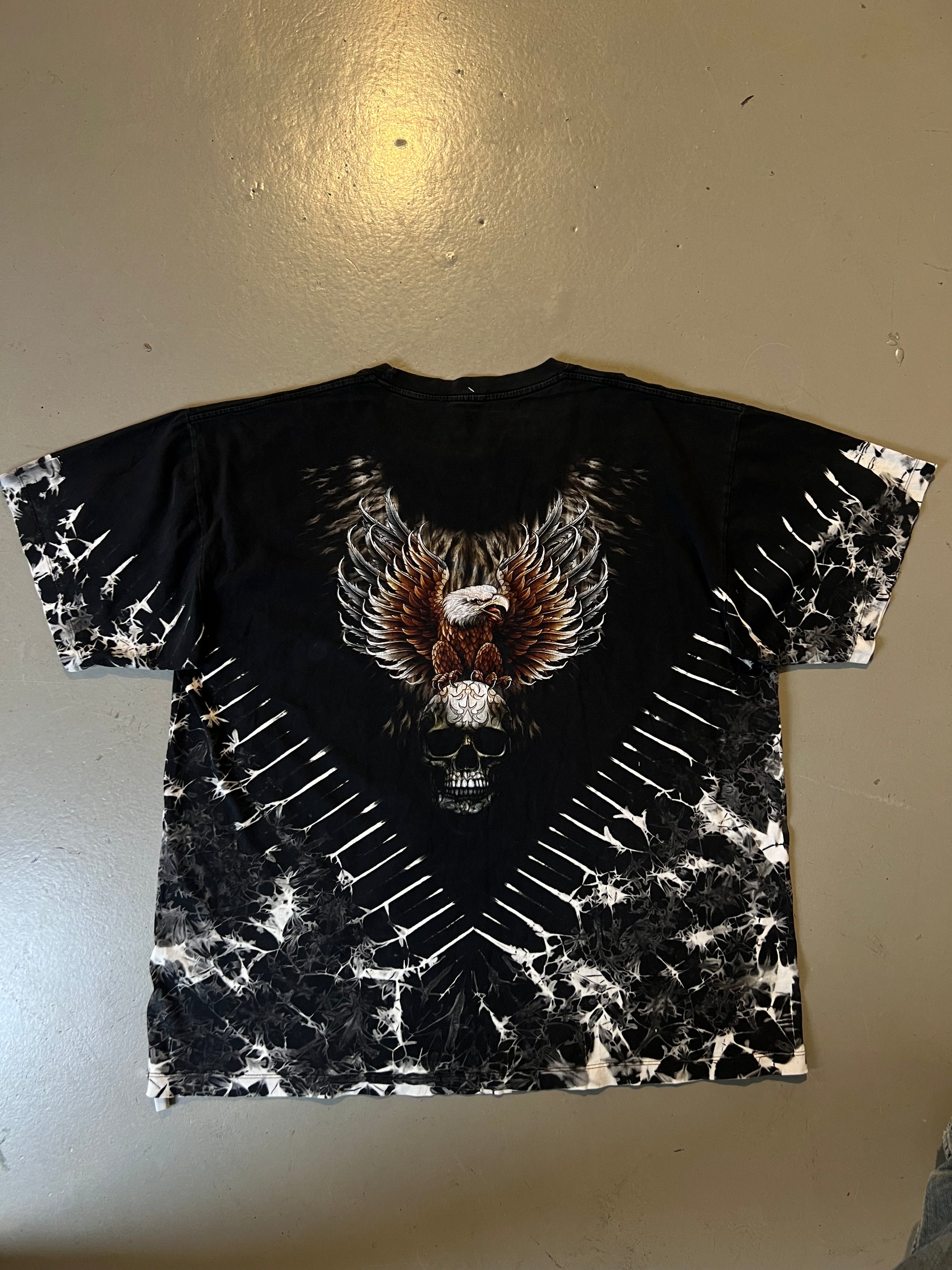 Vintage Eagle and Skull Printed Black Tee L/XL