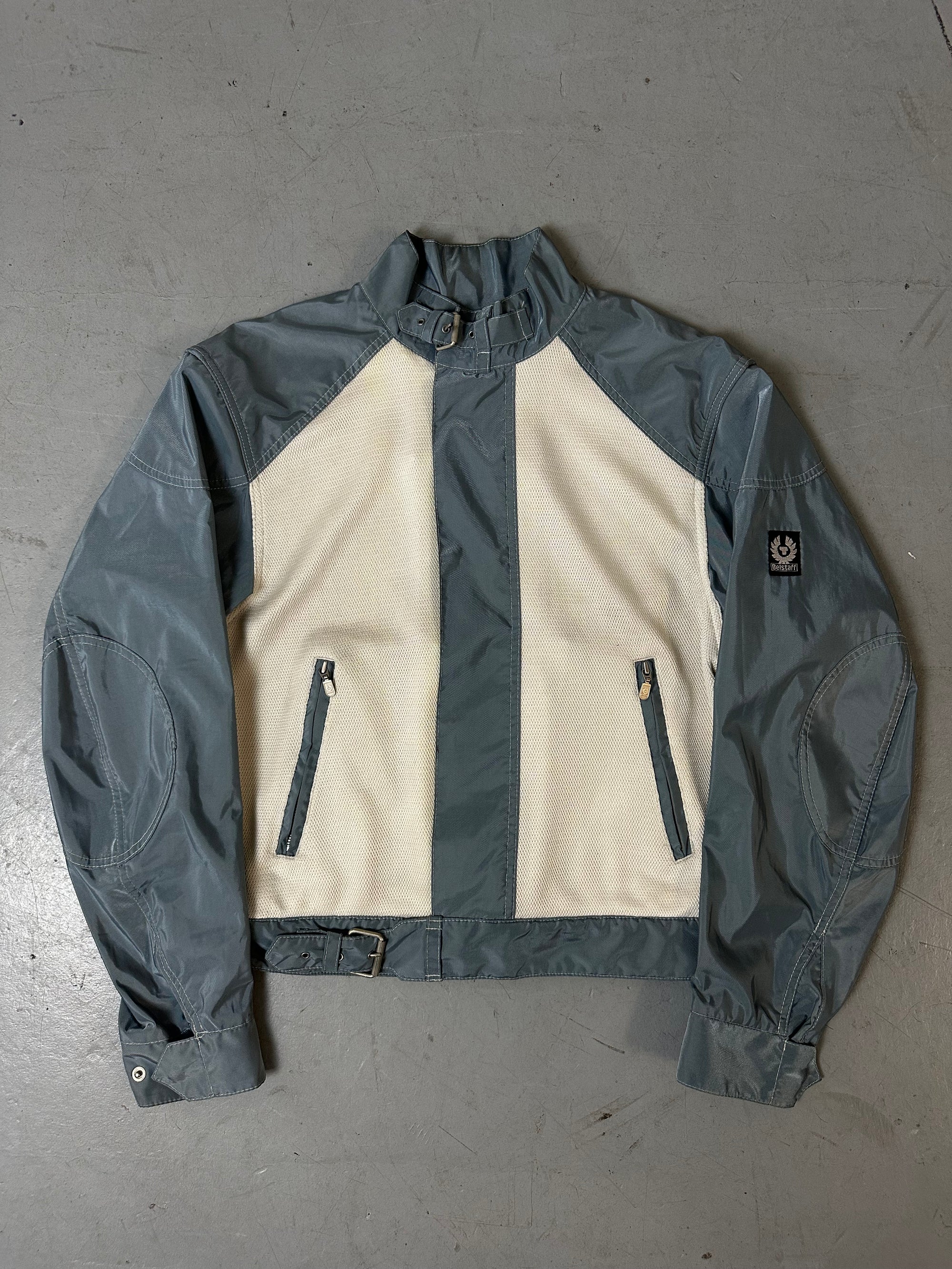 Eine blau weiße Übergangsjacke von Belstaff in M/L