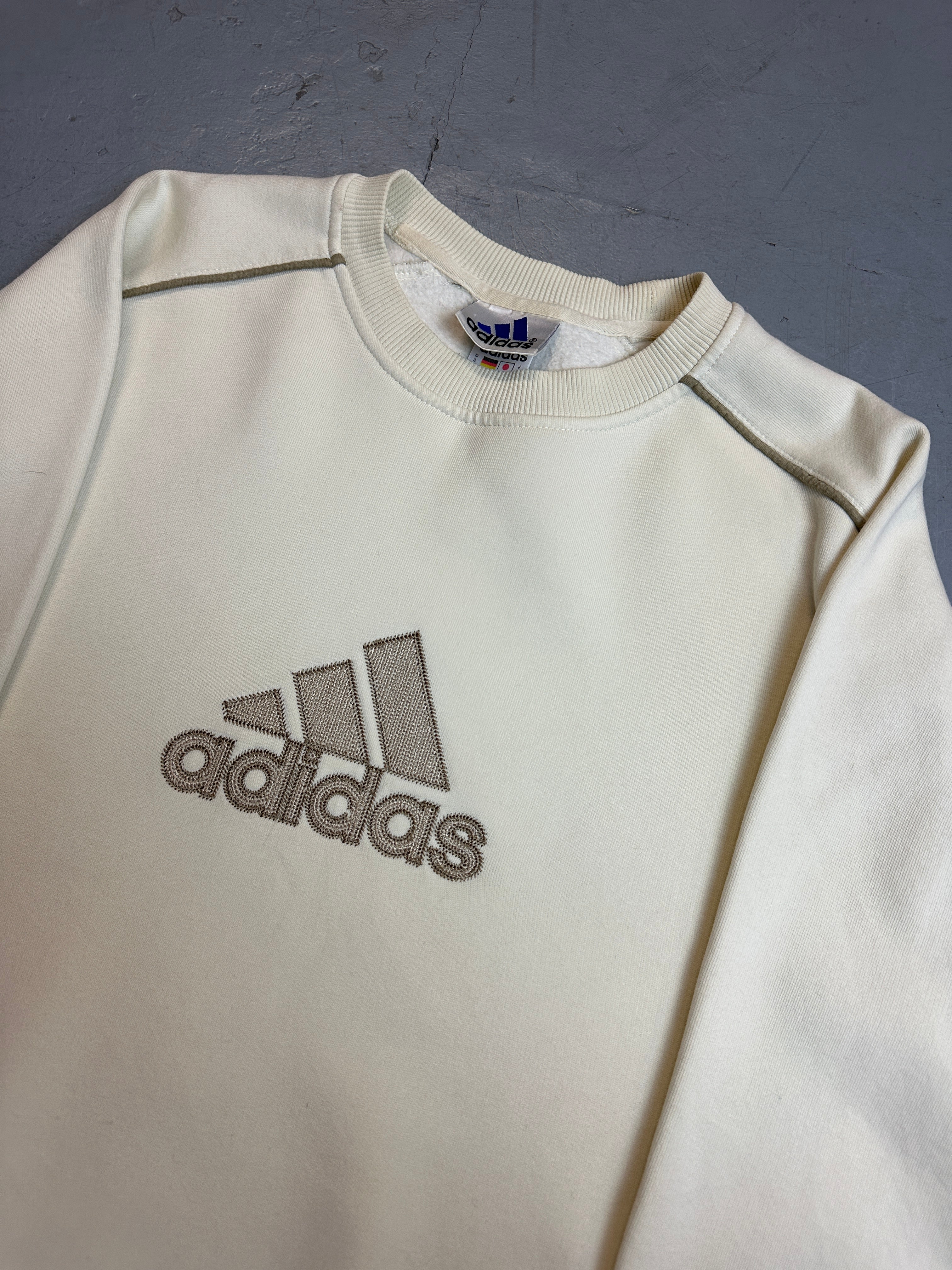 Vintage Adidas Cream Crewneck Sweater 2002 für Männer. Y2K Secondhand 2000s Fashion