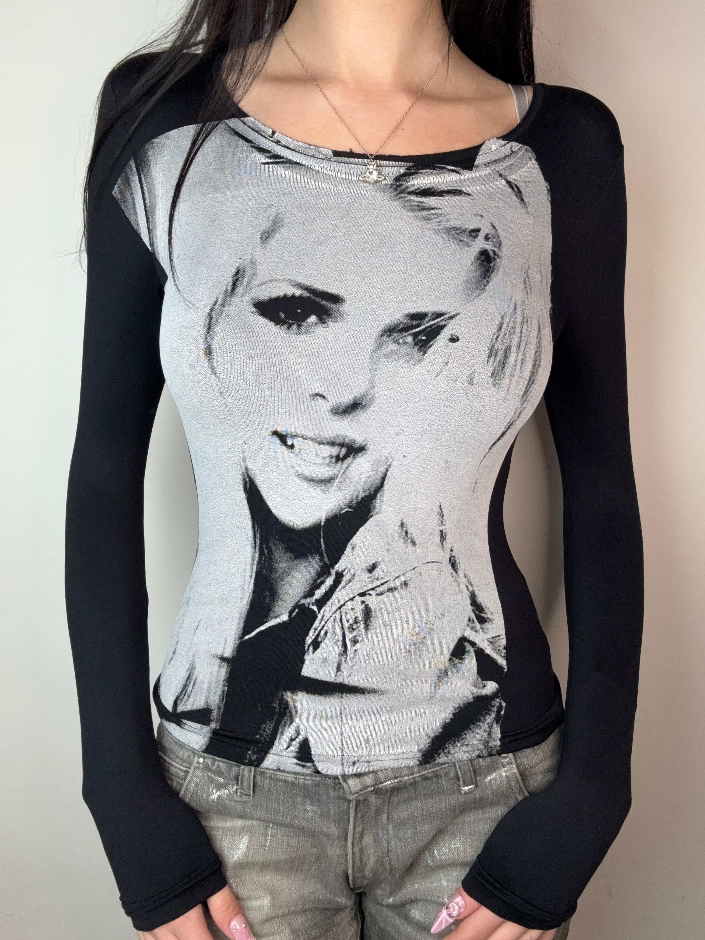 Vintage P!NK Printed Black Longsleeve für Damen. Y2K Second Hand 2000s Fashion