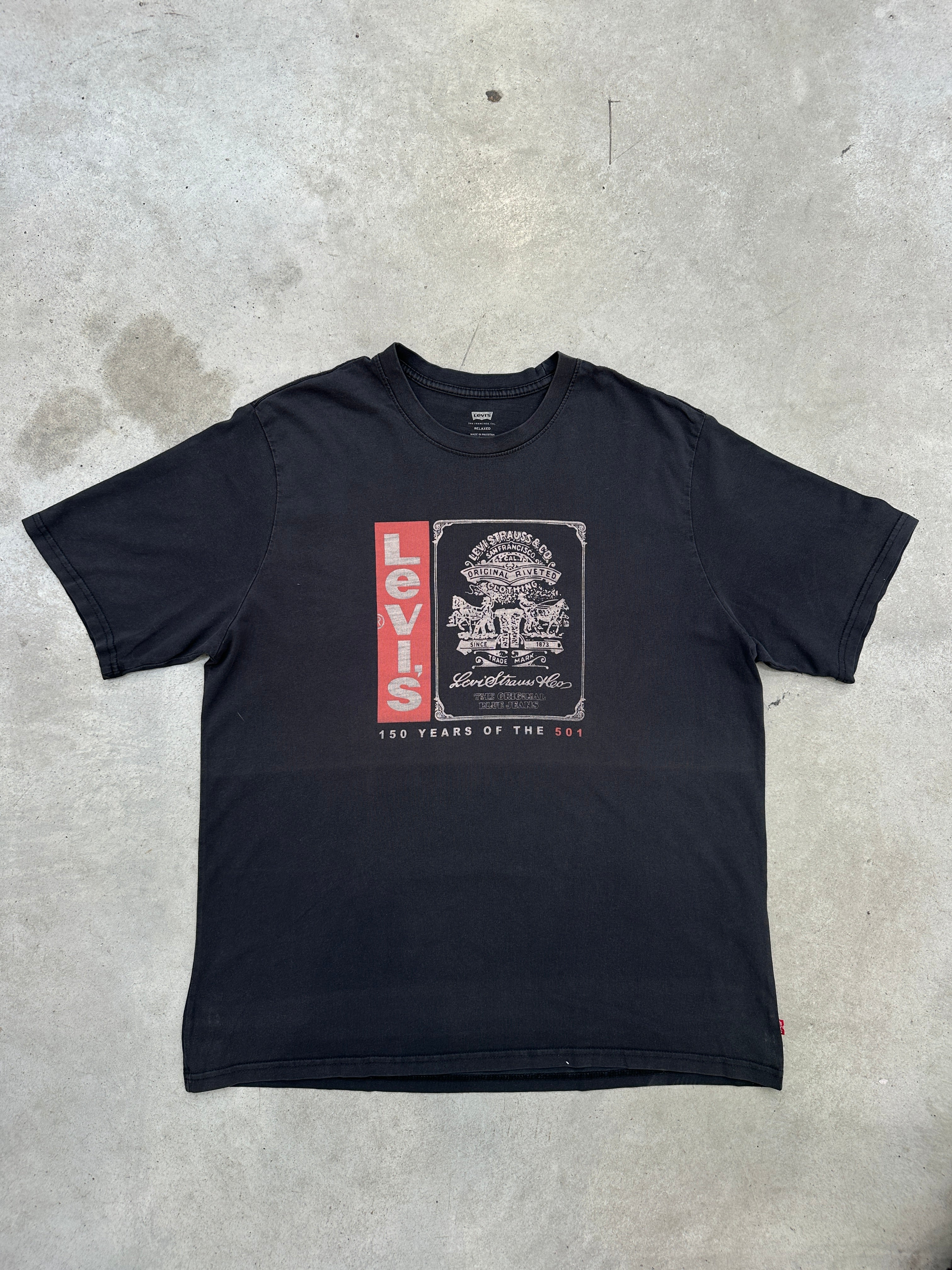 Vintage Levi’s Black Printed T-Shirt L