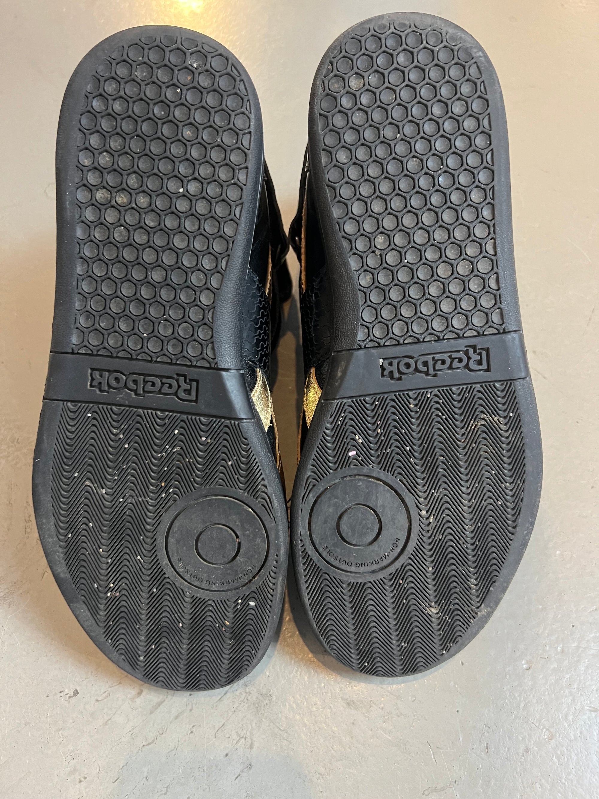Vintage Black Reebok Sneaker 38