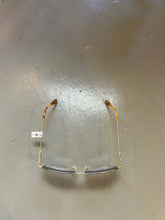 Laden Sie das Bild in den Galerie-Viewer, Vintage Chloé Sunglasses Gold