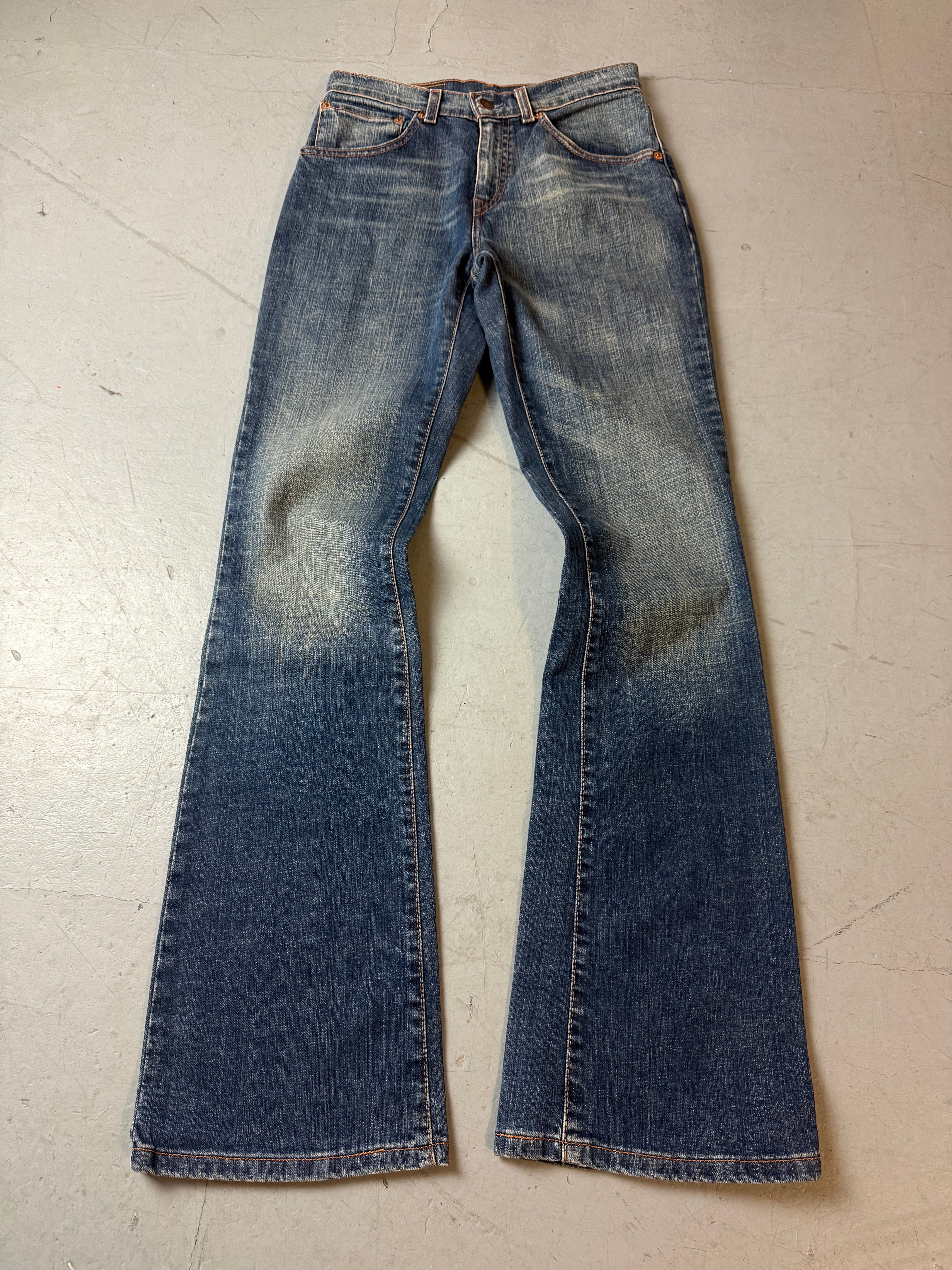 Vintage Levi’s 525 Mid Waist Bootcut Jeans für Damen. Y2K Second Hand 2000s Fashion