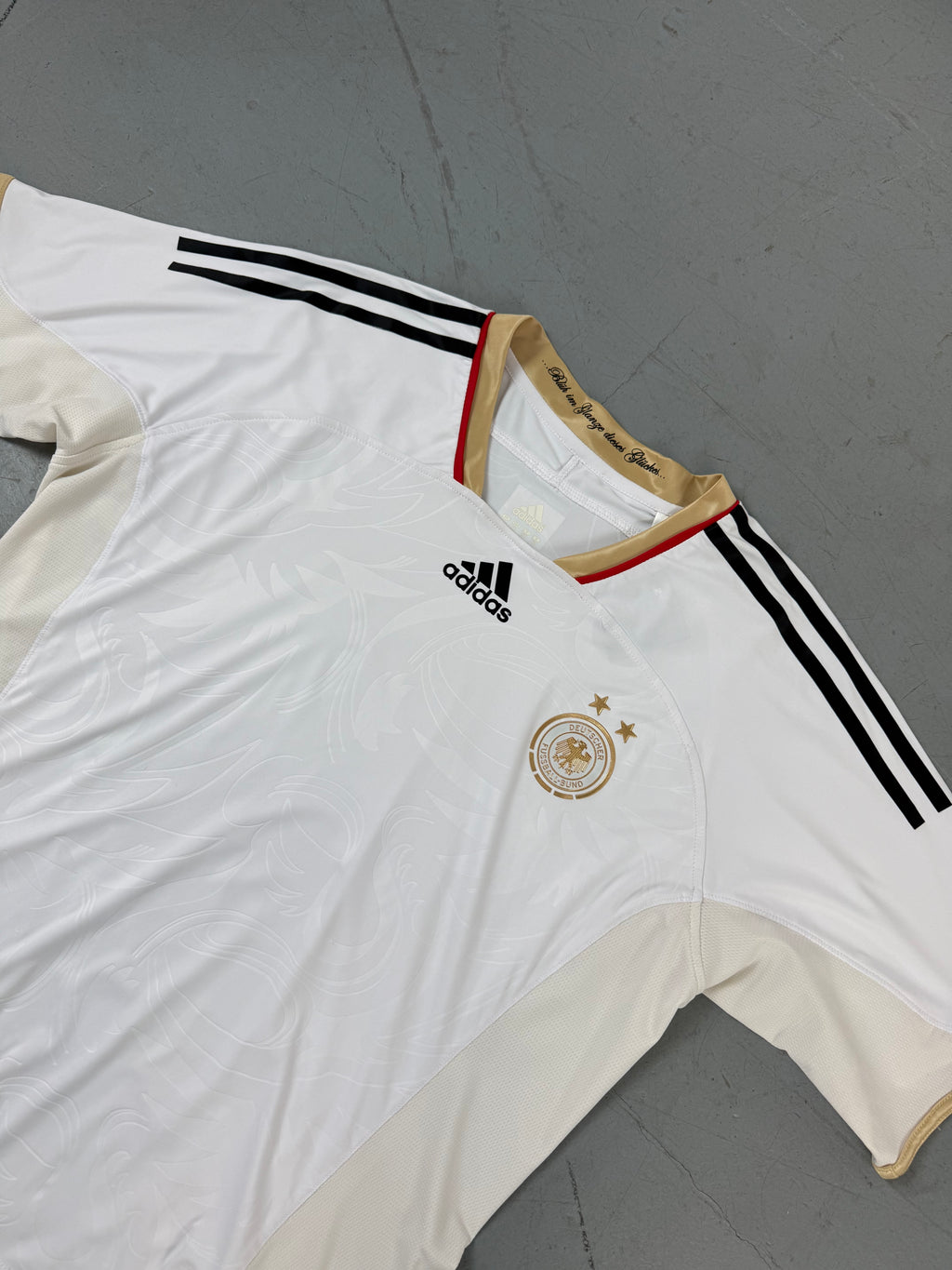 Vintage Adidas Germany 11/12 Women’s Home Jersey für Damen. Secondhand Y2K 2000s Fashion