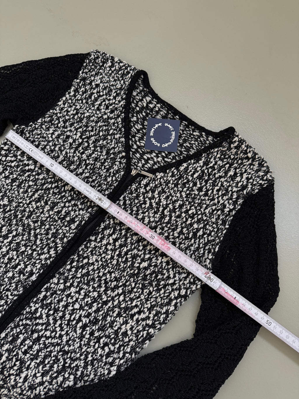 Vintage Black and White Knit Zip Sweater M