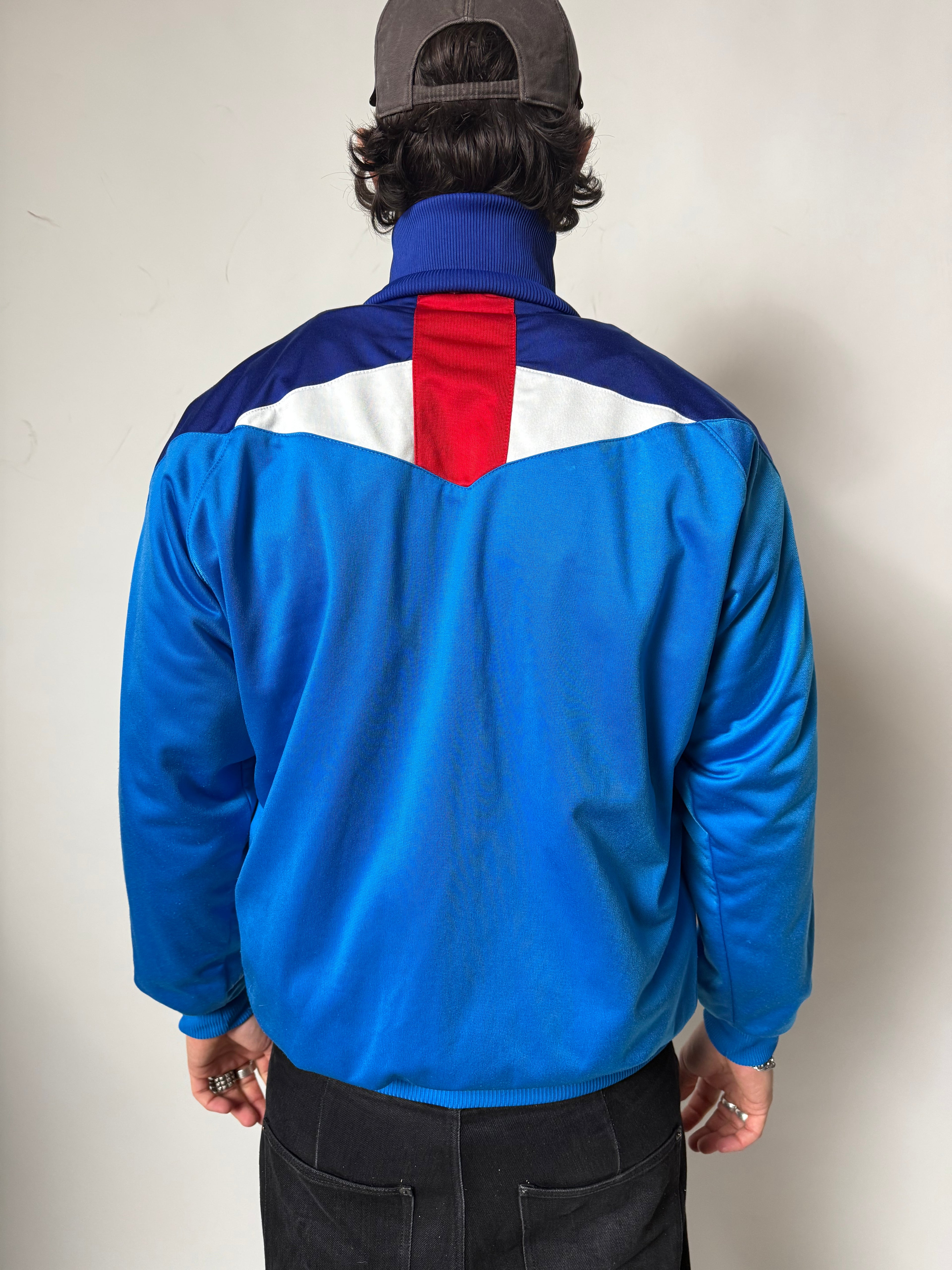 Tragebild von Vintage Adidas Multicolor 80s Style Track Jacket L von vorne