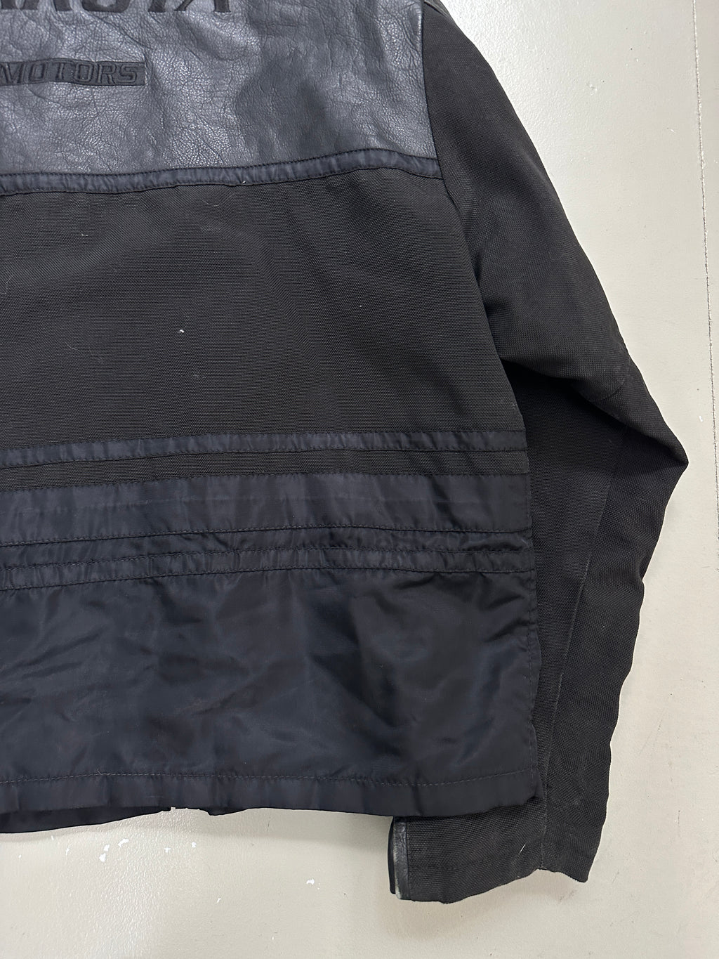 Vintage Dakota Hybrid Leather Jacket für Herren. Y2K Second Hand 2000s Fashion 