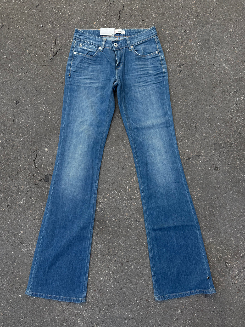 Eine blaue Jeans von Levi’s in XS im Bootcut Style