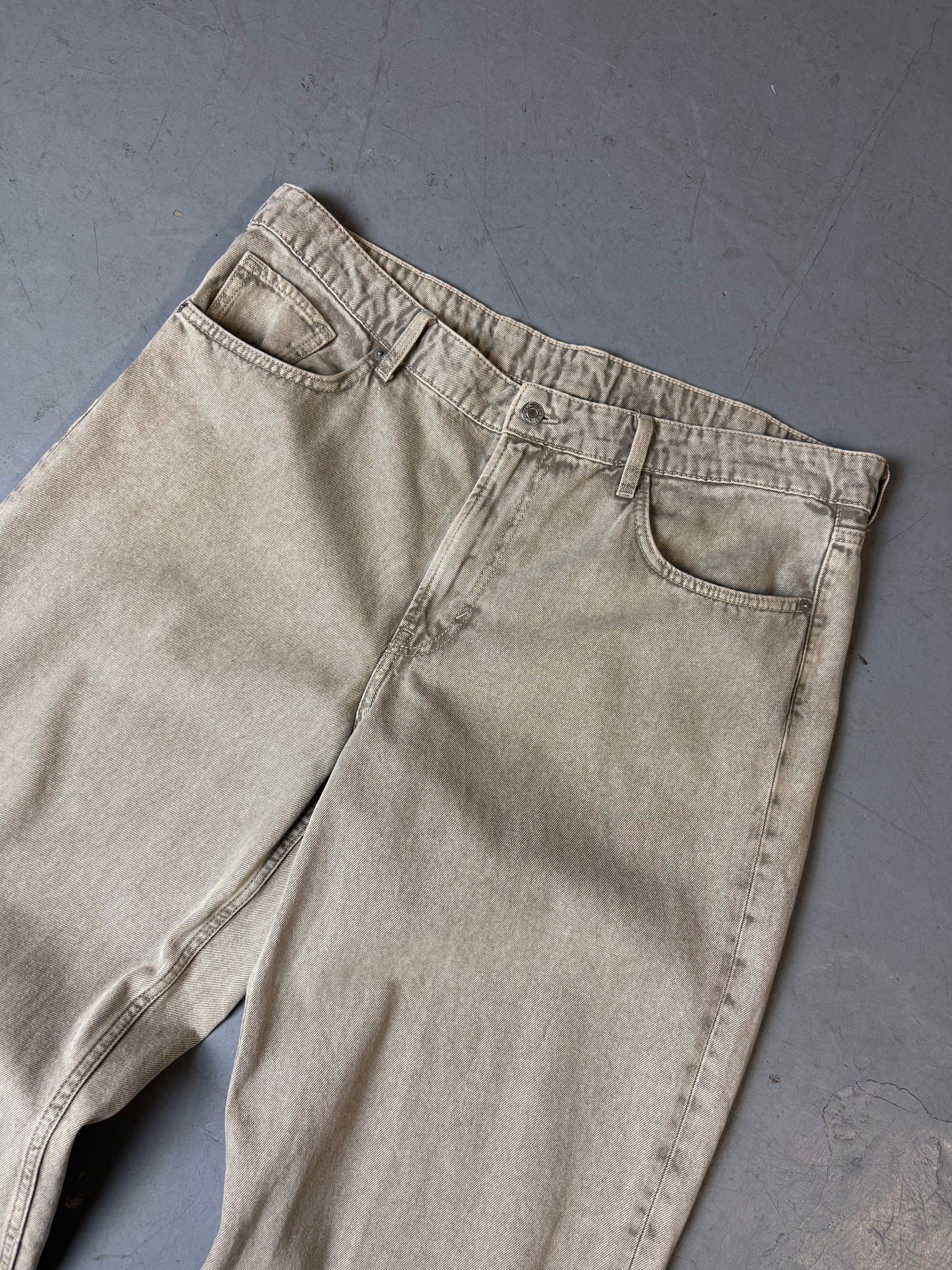 Detailliertes Produktbild von Vintage Beige Baggy Denim XXL von vorne
