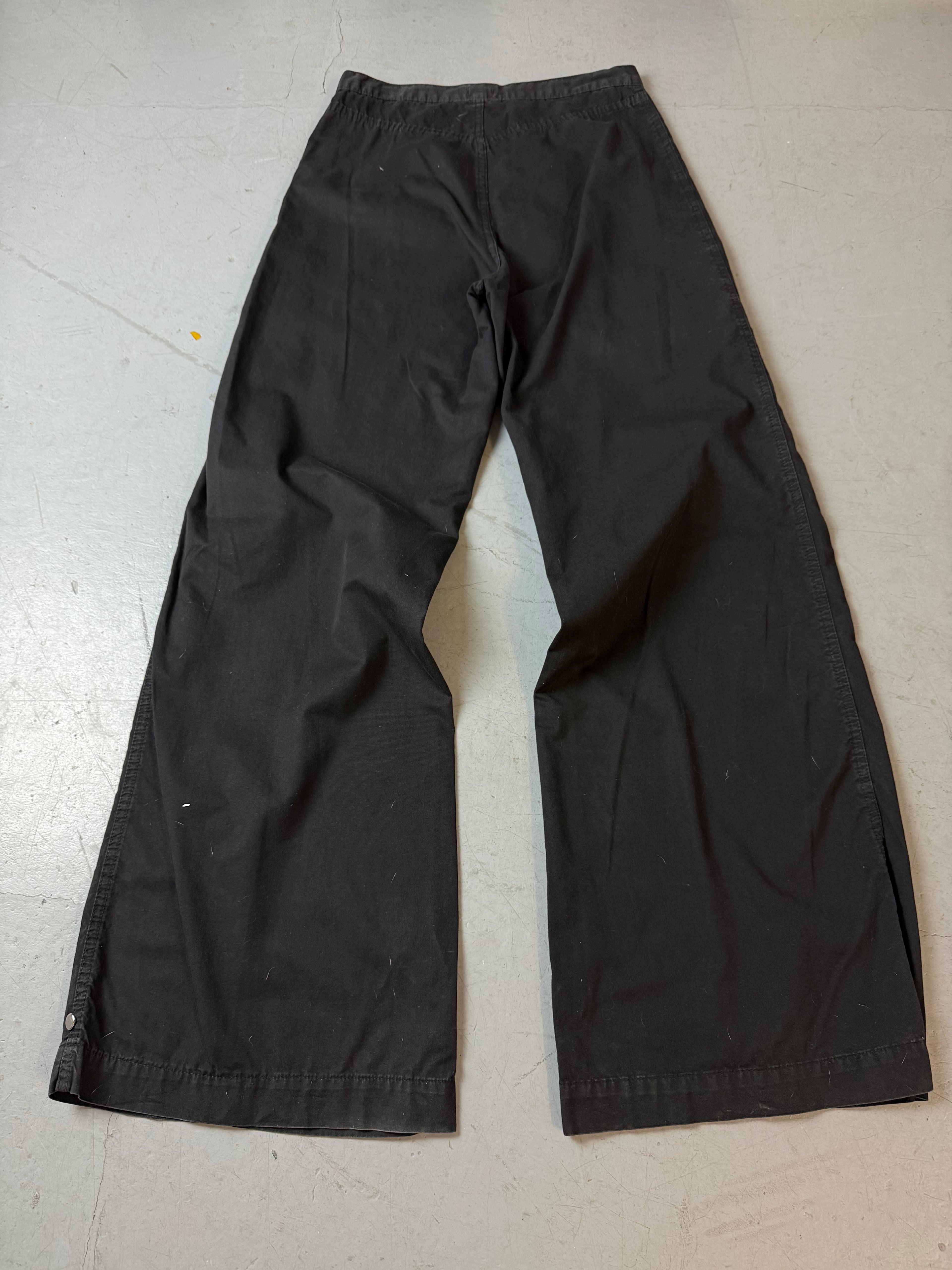 Vintage Onyx High Waisted Baggy Suit Pants. Y2K Second Hand 2000s Fashion
