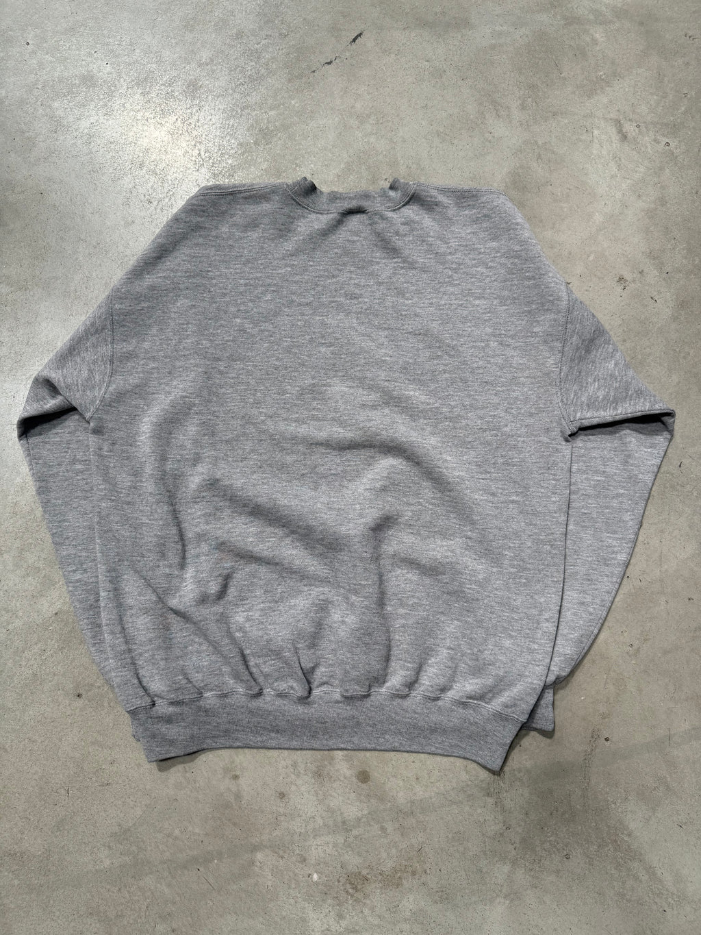 Vintage USA Grey Printed Crewneck Sweater für Herren Y2K Second Hand Fashion