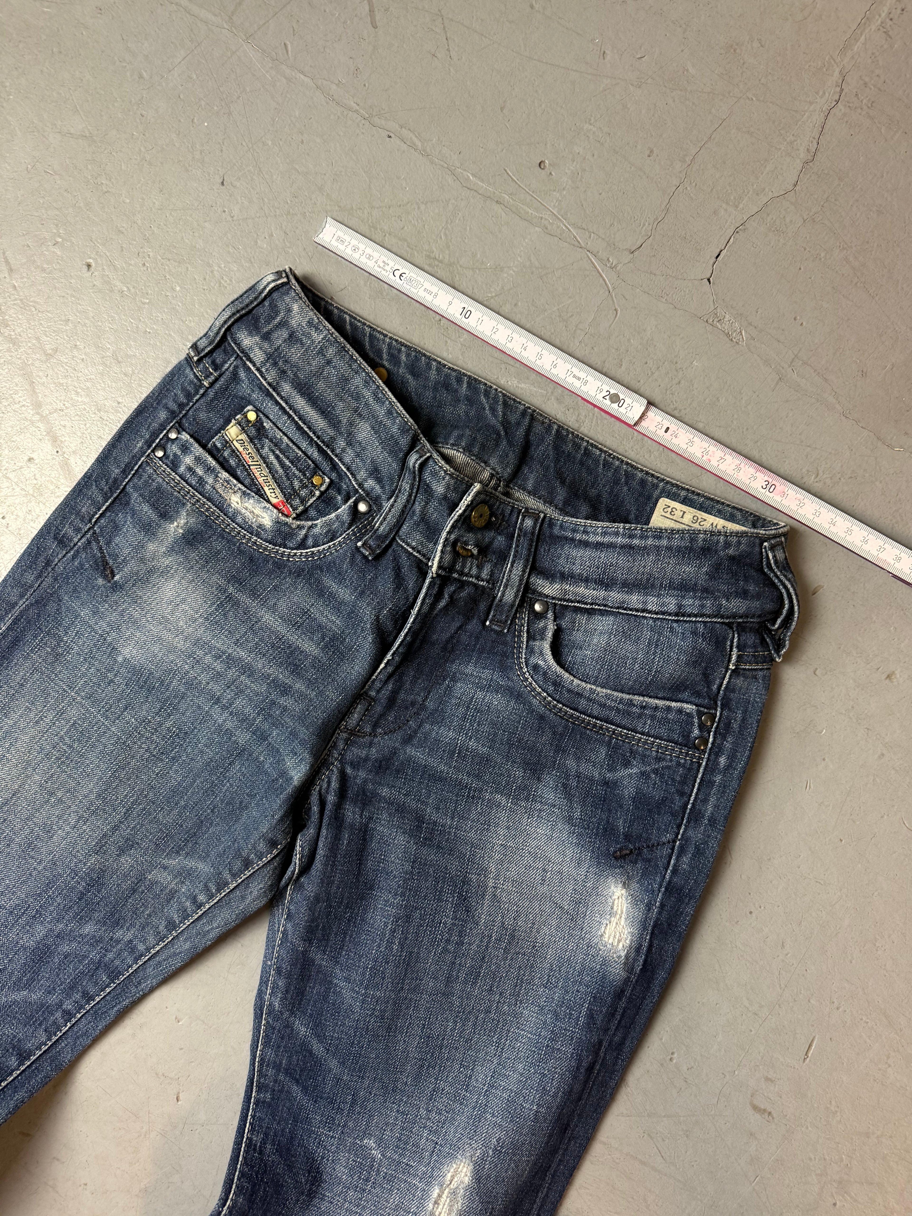 Vintage Diesel Dark Blue Low Waist Bootcut Jeans.Y2K Second Hand 2000s Fashion