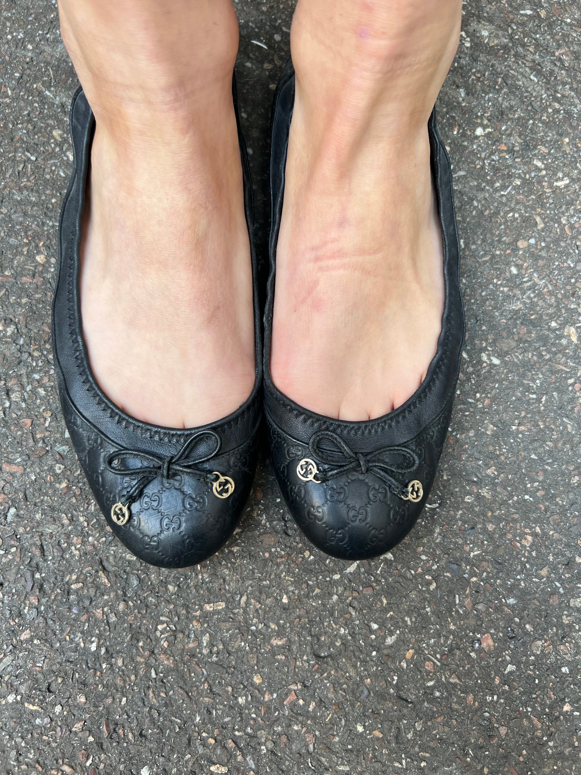 Vintage Gucci Black Ballerinas 38