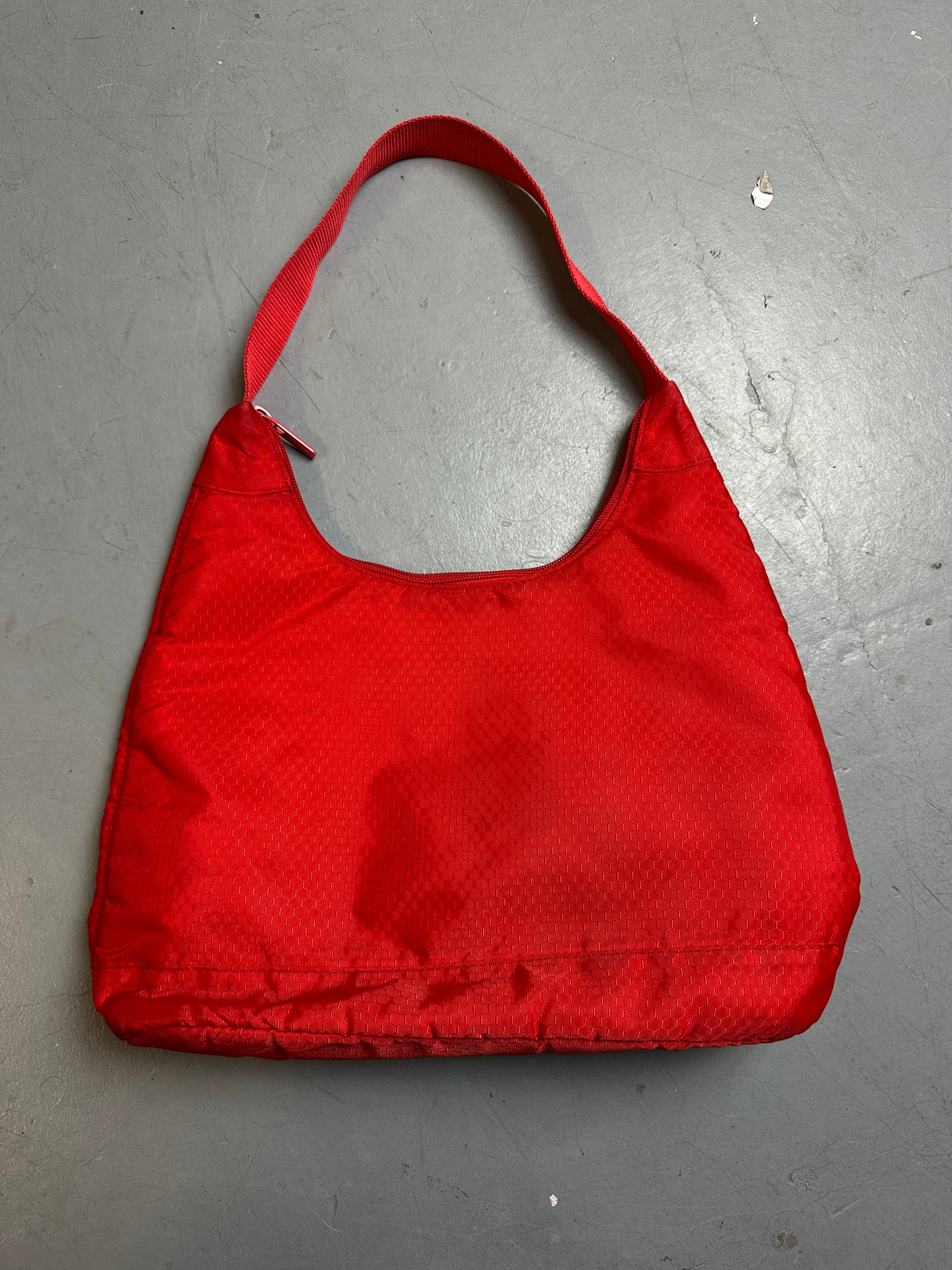 Produktbild von Vintage Puma Red Shoulder Bag von hinten