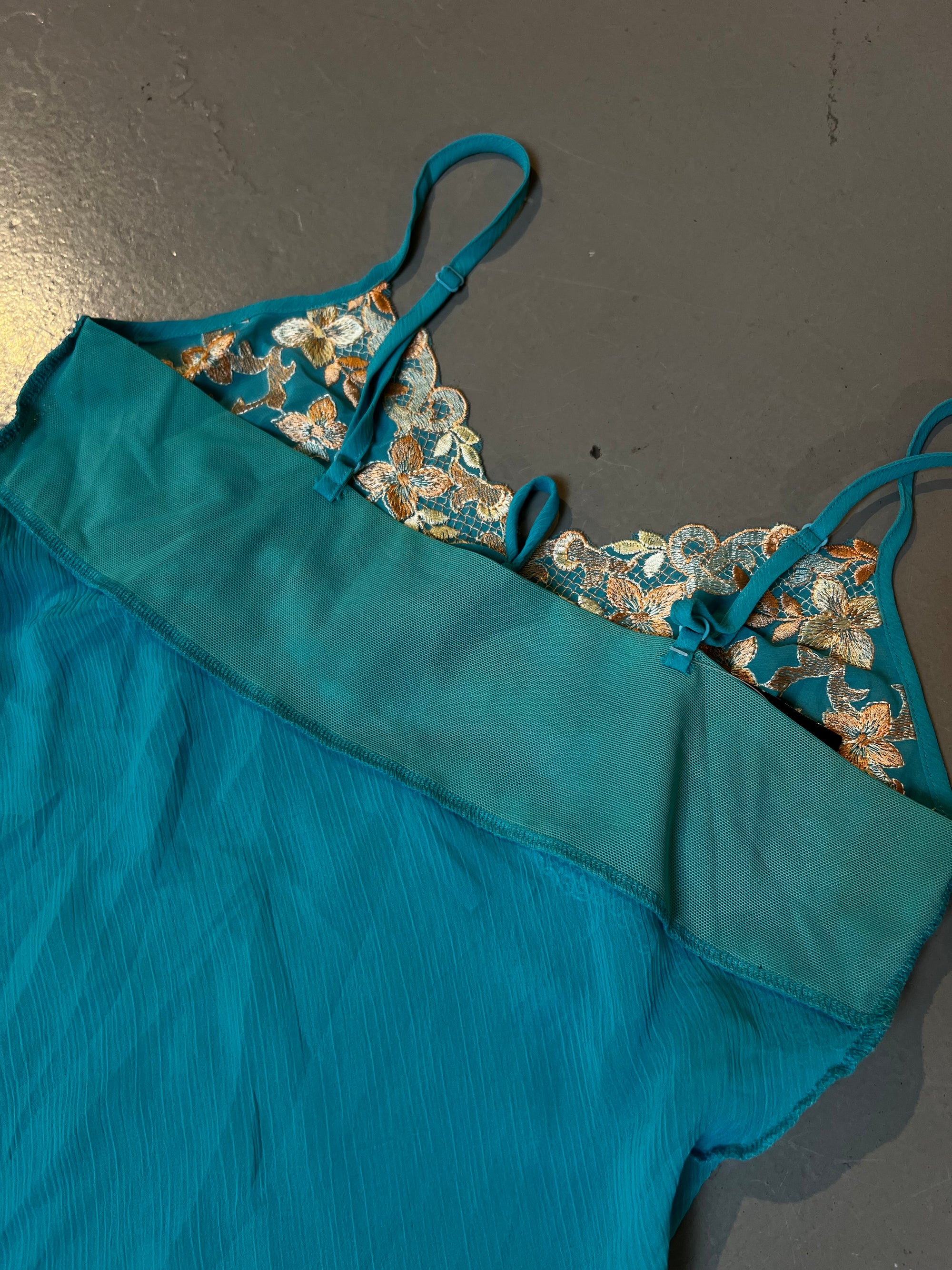 Vintage turquoise Floral Lace Top S