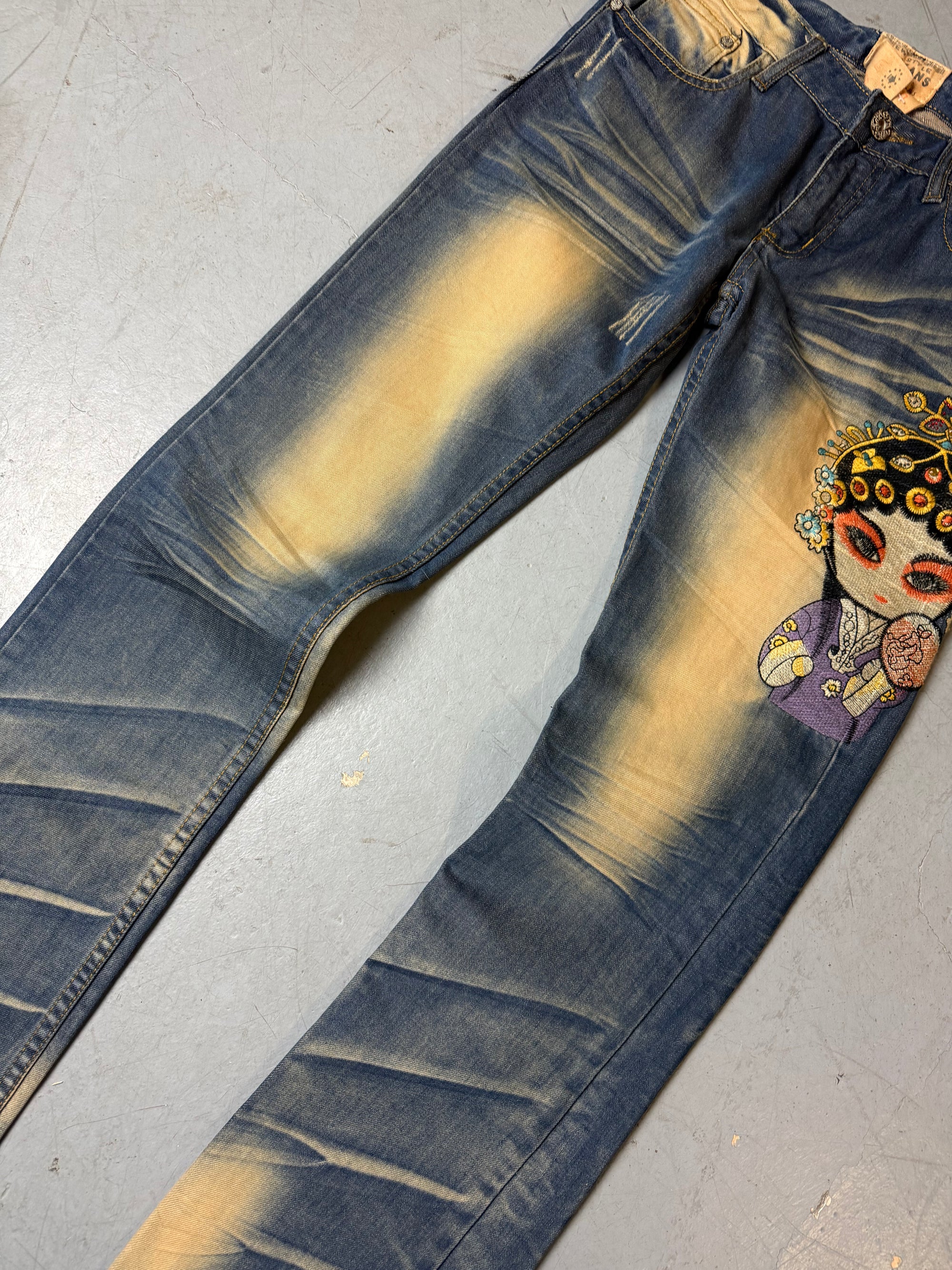 Detailliertes Produktbild von Vintage New Style Washed Out Jeans with Stitching S/M von vorne